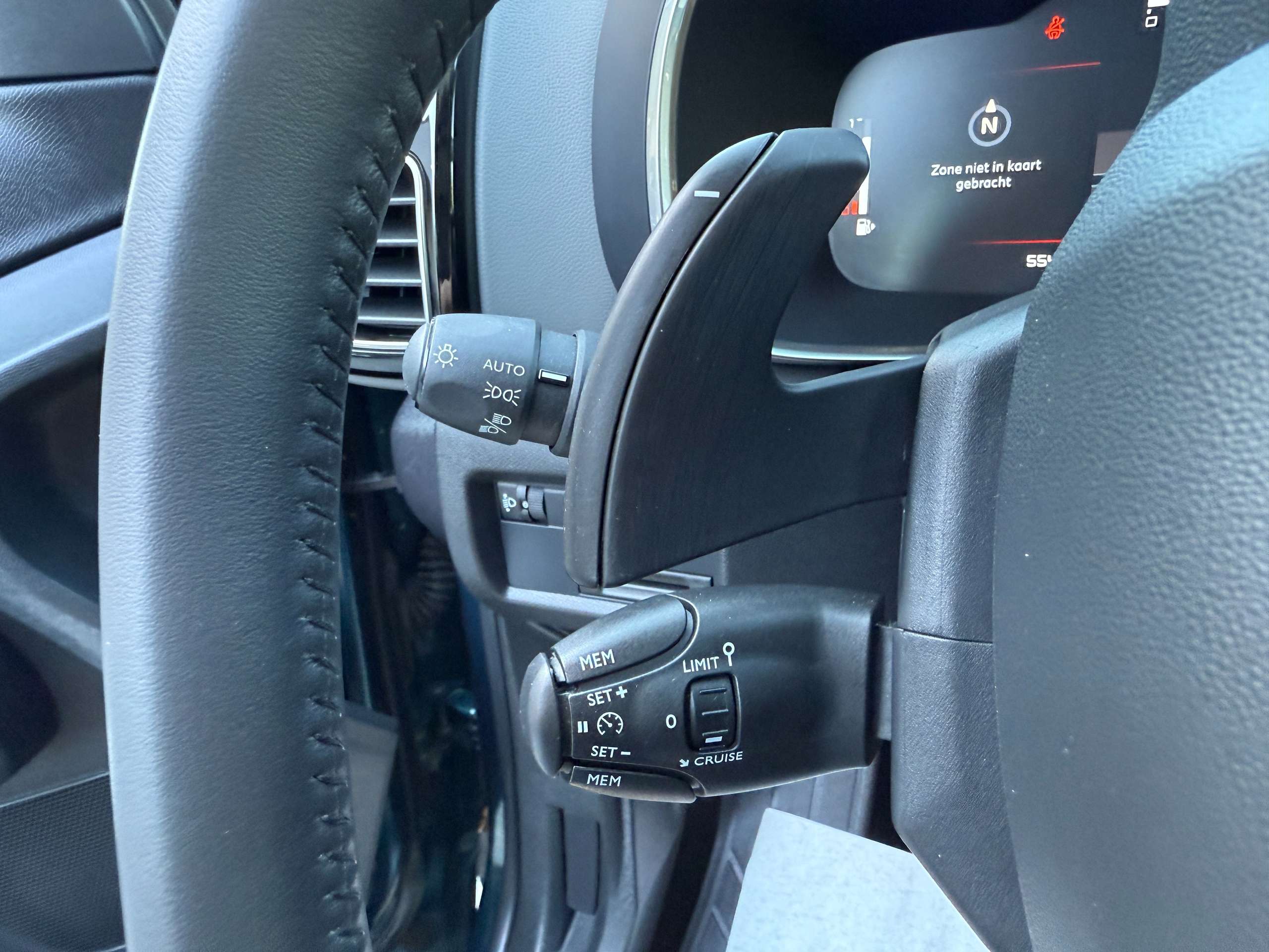 3697a136-e0d7-420b-a00b-4c6e42b9b2ac16-citroen-c5-aircross-1-2i-130pk-automaat-navigatie-leder-camera-carplay-led-alu.jpg