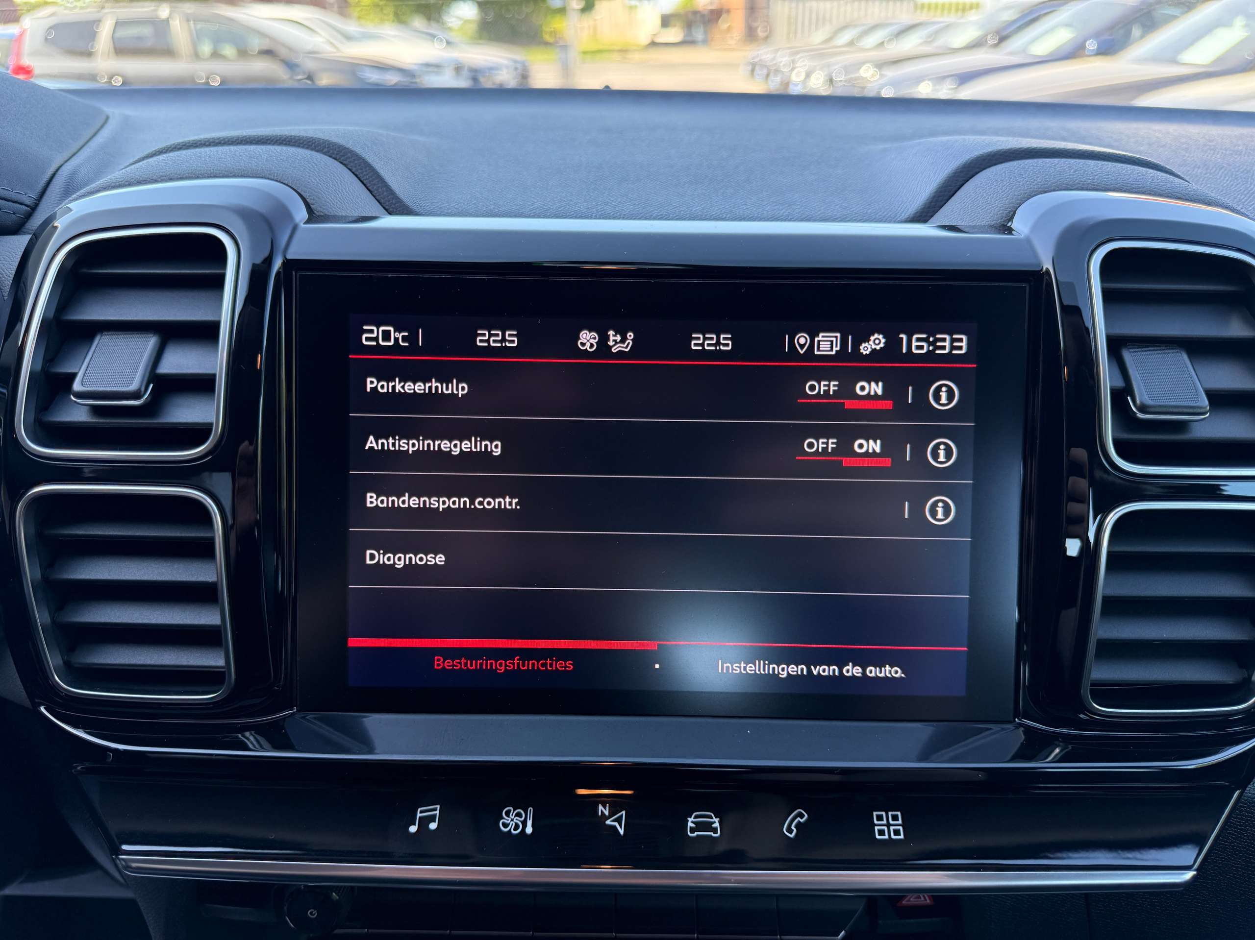 3697a136-e0d7-420b-a00b-4c6e42b9b2ac21-citroen-c5-aircross-1-2i-130pk-automaat-navigatie-leder-camera-carplay-led-alu.jpg