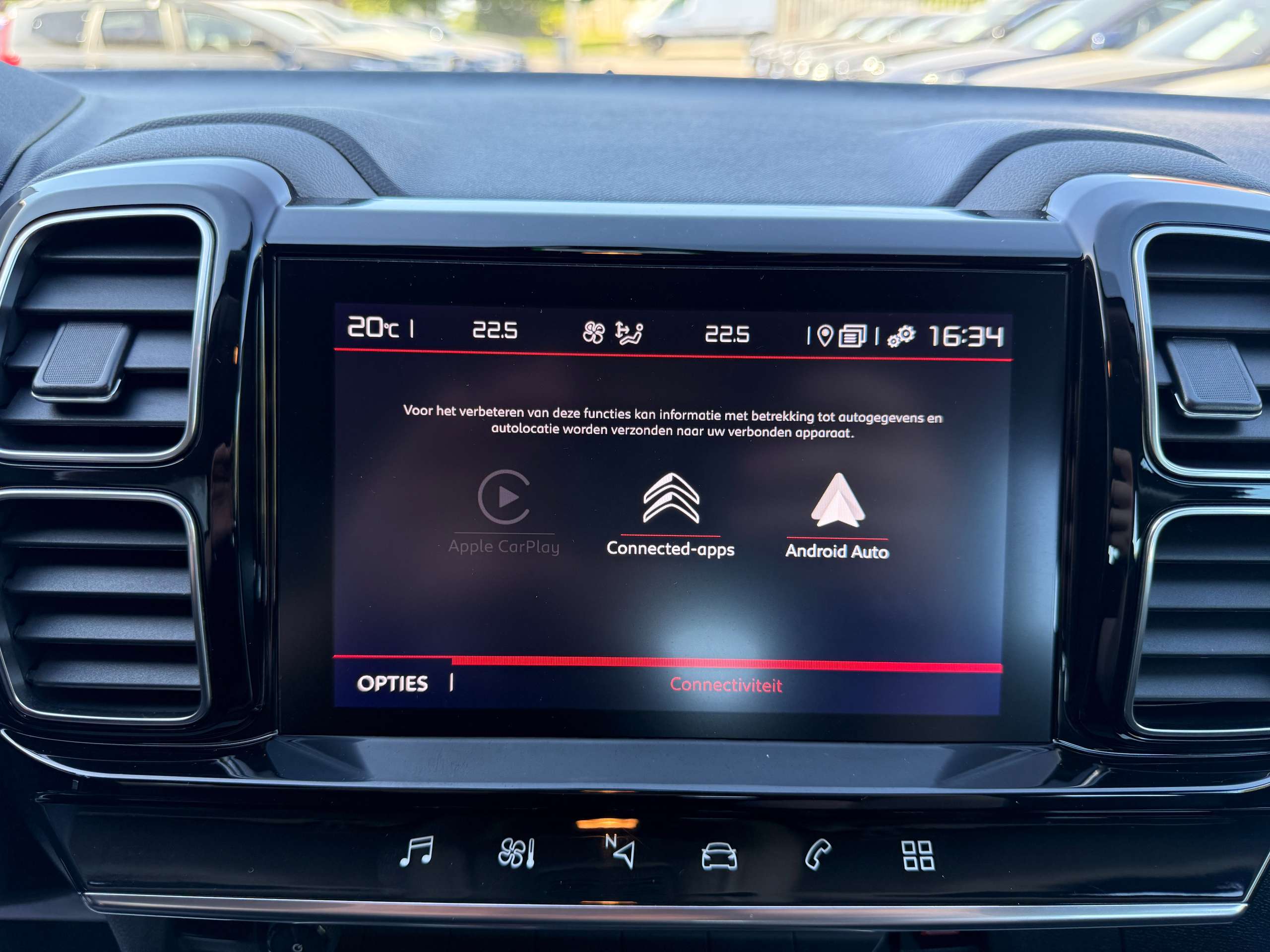 3697a136-e0d7-420b-a00b-4c6e42b9b2ac22-citroen-c5-aircross-1-2i-130pk-automaat-navigatie-leder-camera-carplay-led-alu.jpg