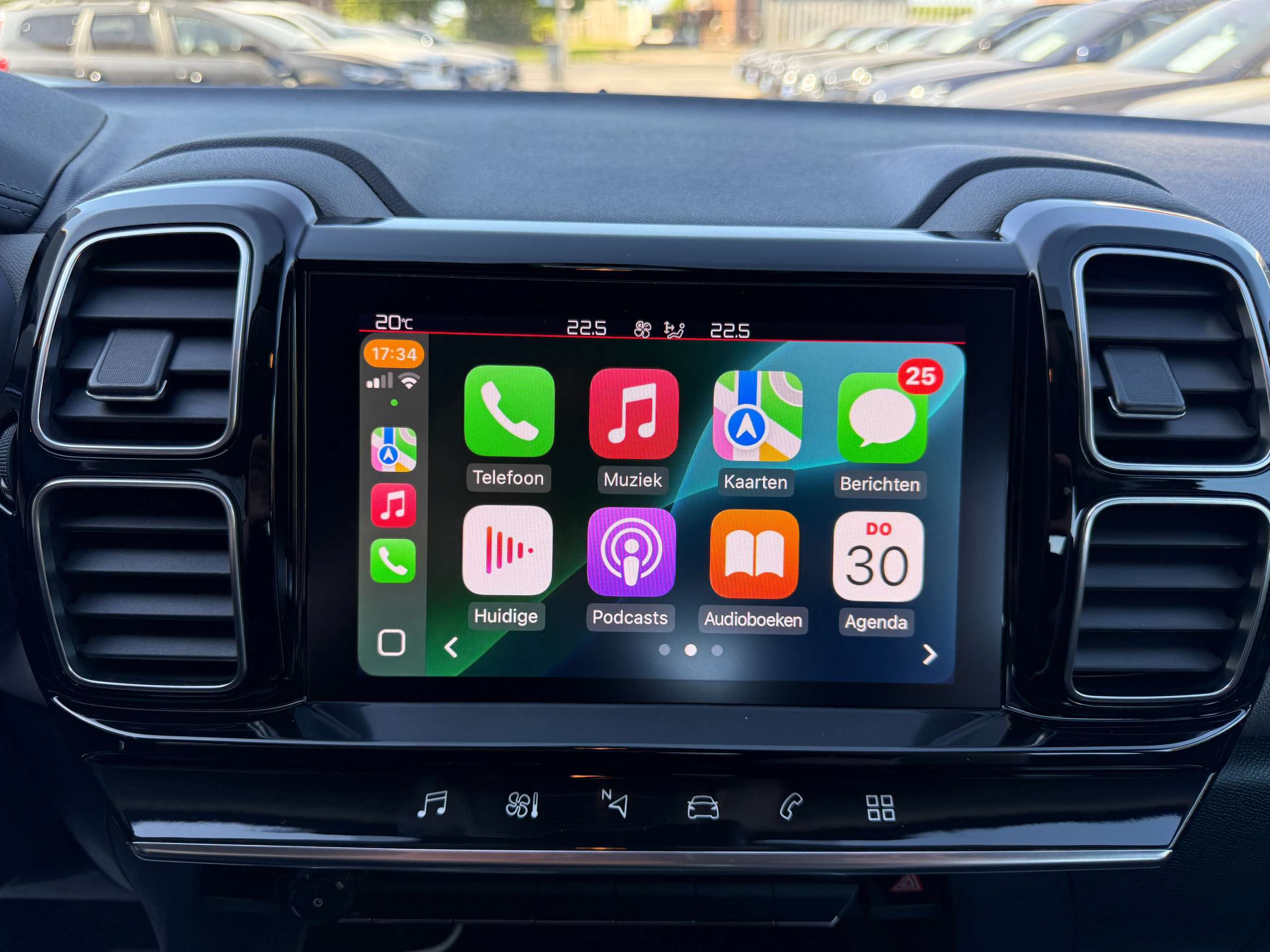 3697a136-e0d7-420b-a00b-4c6e42b9b2ac24-citroen-c5-aircross-1-2i-130pk-automaat-navigatie-leder-camera-carplay-led-alu.jpg