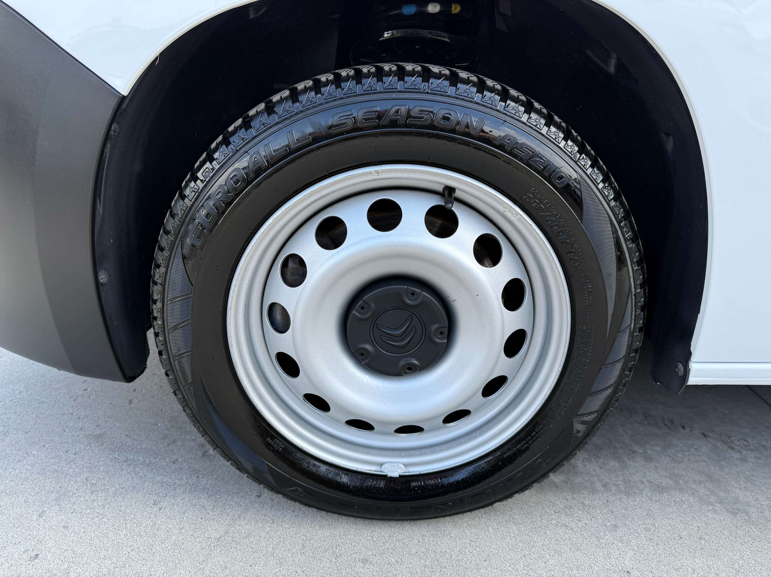 426c60bb-0bdb-4083-b284-42b4587f352210-citroen-berlingo-1-5-bluehdi-102pk-3-zit-bluetooth-pdc-carpass-airco.jpg