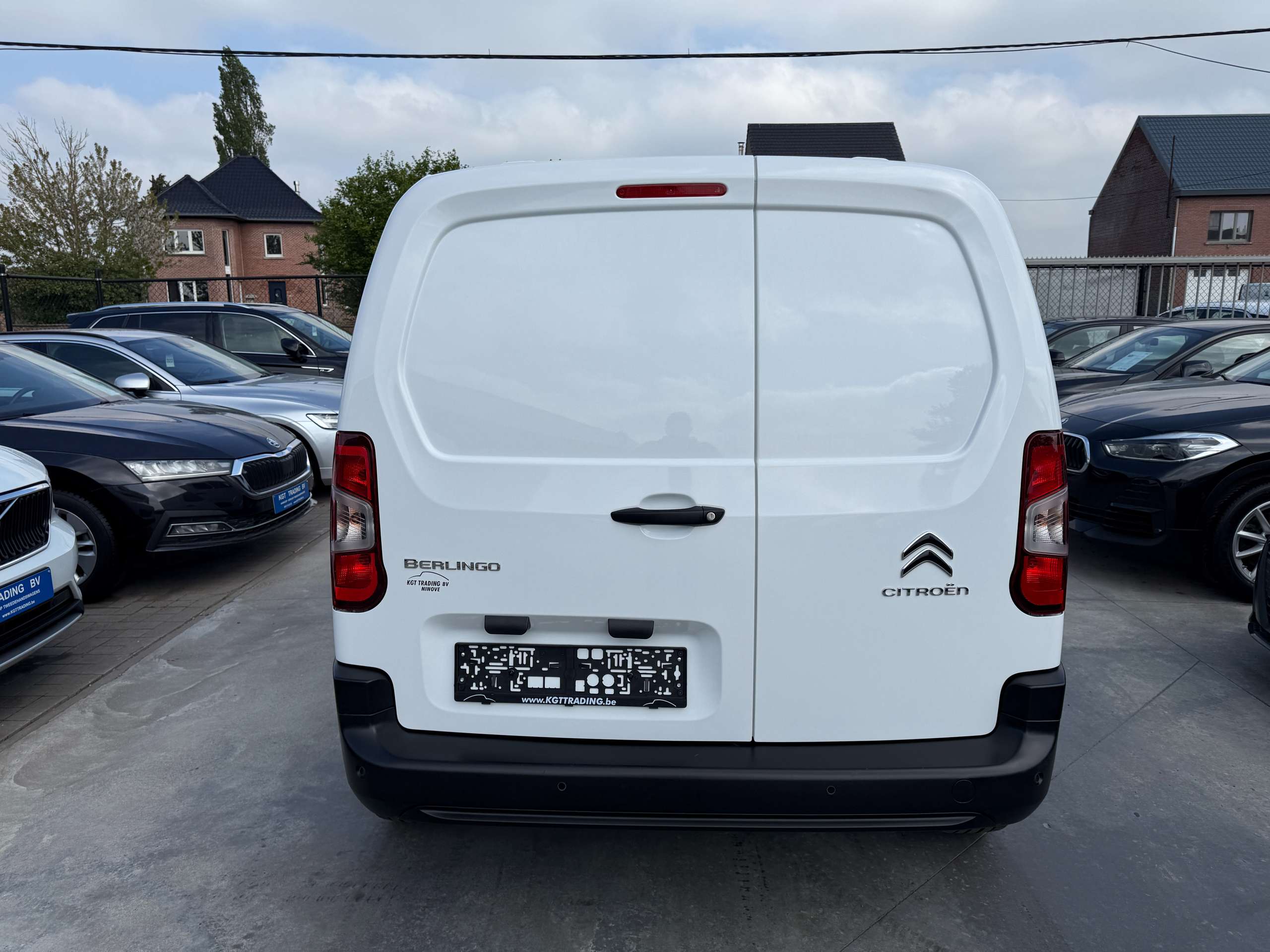 426c60bb-0bdb-4083-b284-42b4587f35226-citroen-berlingo-1-5-bluehdi-102pk-3-zit-bluetooth-pdc-carpass-airco.jpg