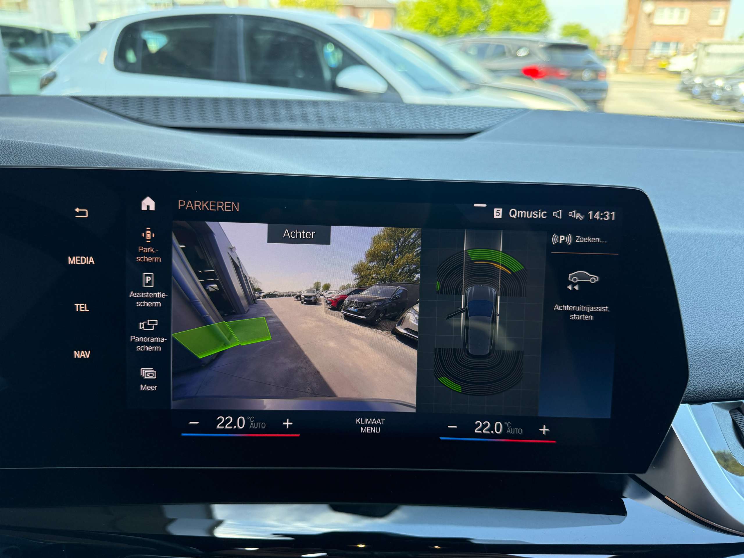 4b309a28-684a-4697-a31e-f3d713dfde3021-bmw-218-i-automaat-active-tourer-zwart-leder-opendak-camera-carplay.jpg