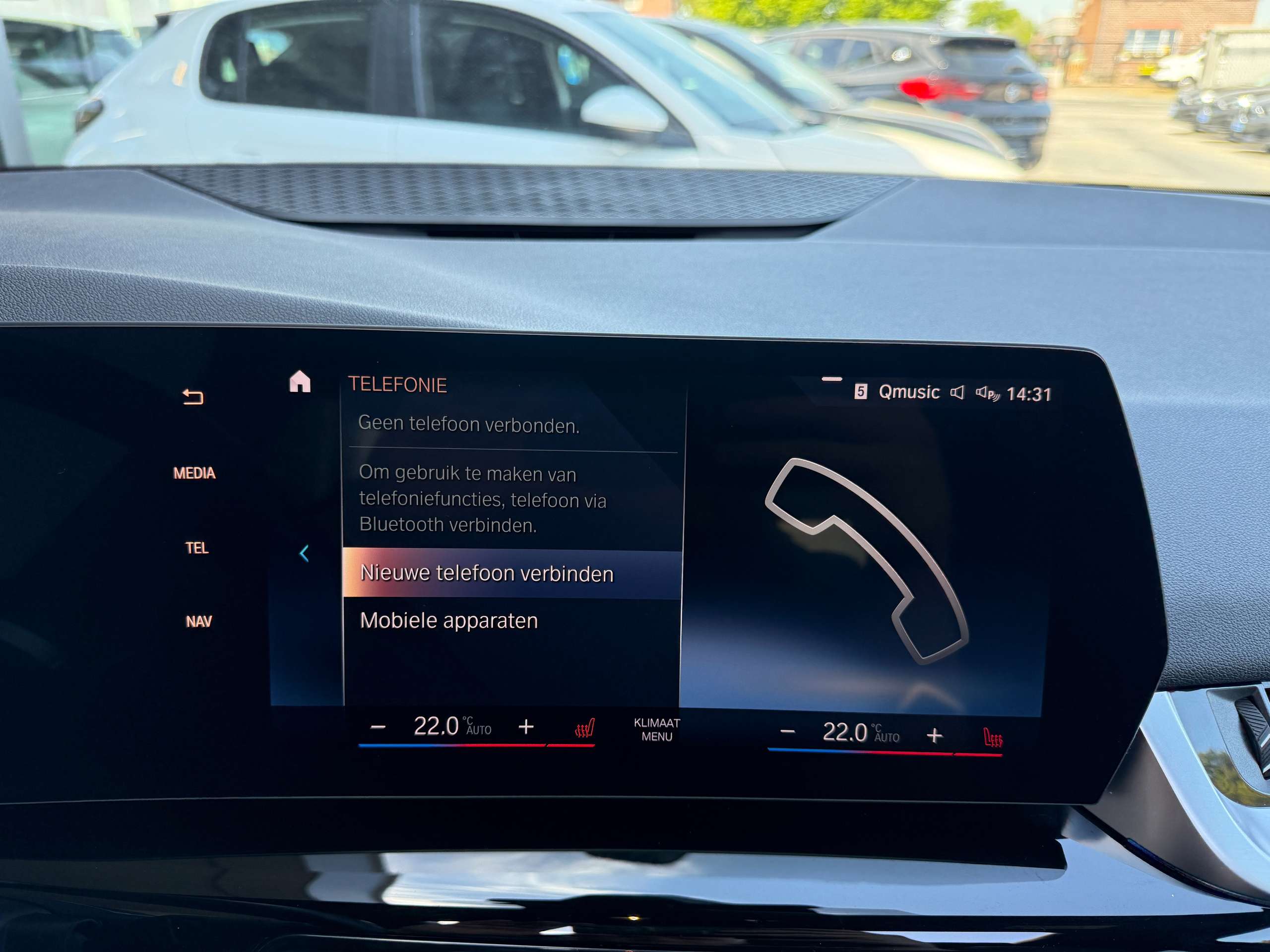 4b309a28-684a-4697-a31e-f3d713dfde3023-bmw-218-i-automaat-active-tourer-zwart-leder-opendak-camera-carplay.jpg