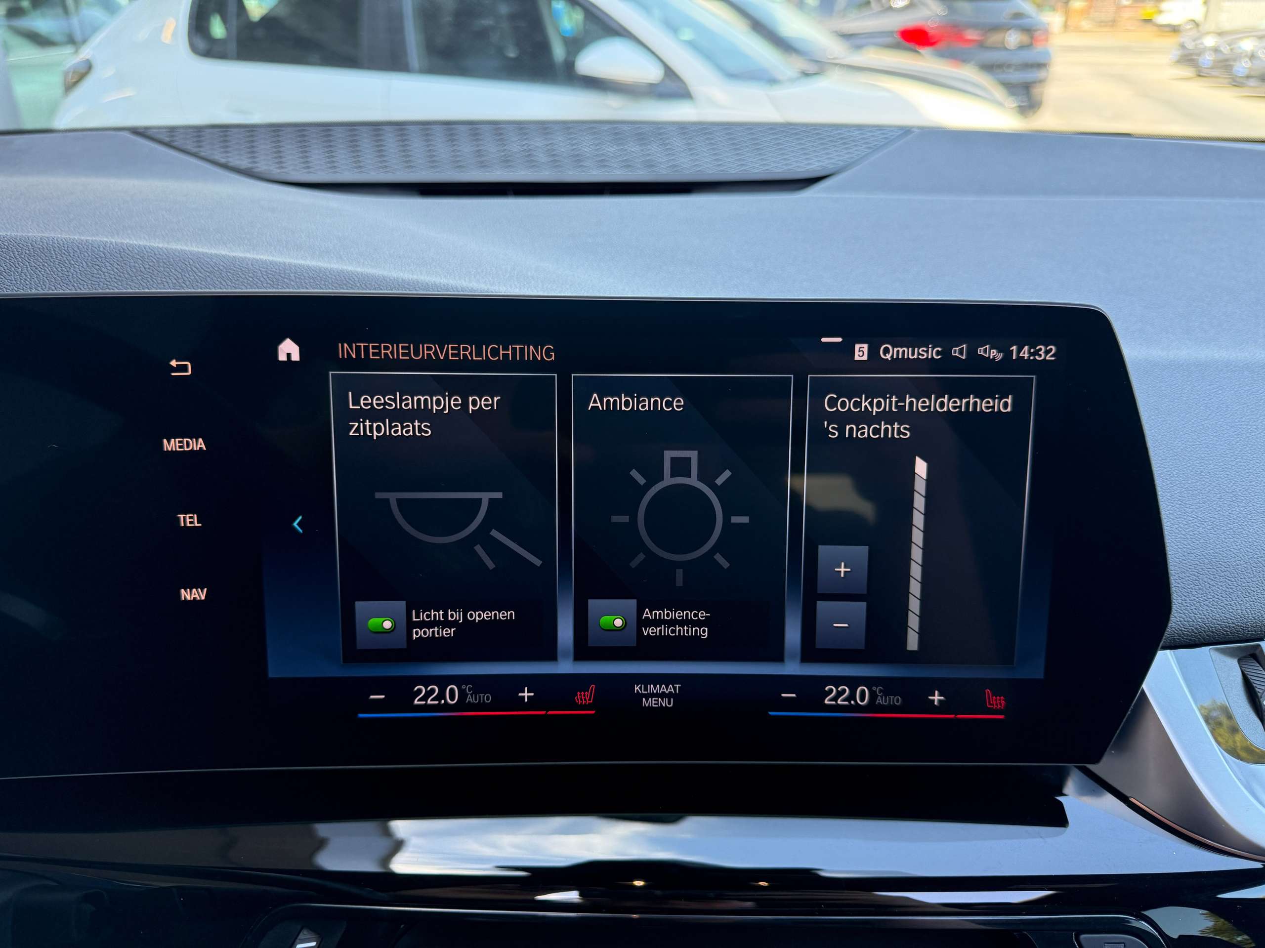 4b309a28-684a-4697-a31e-f3d713dfde3026-bmw-218-i-automaat-active-tourer-zwart-leder-opendak-camera-carplay.jpg