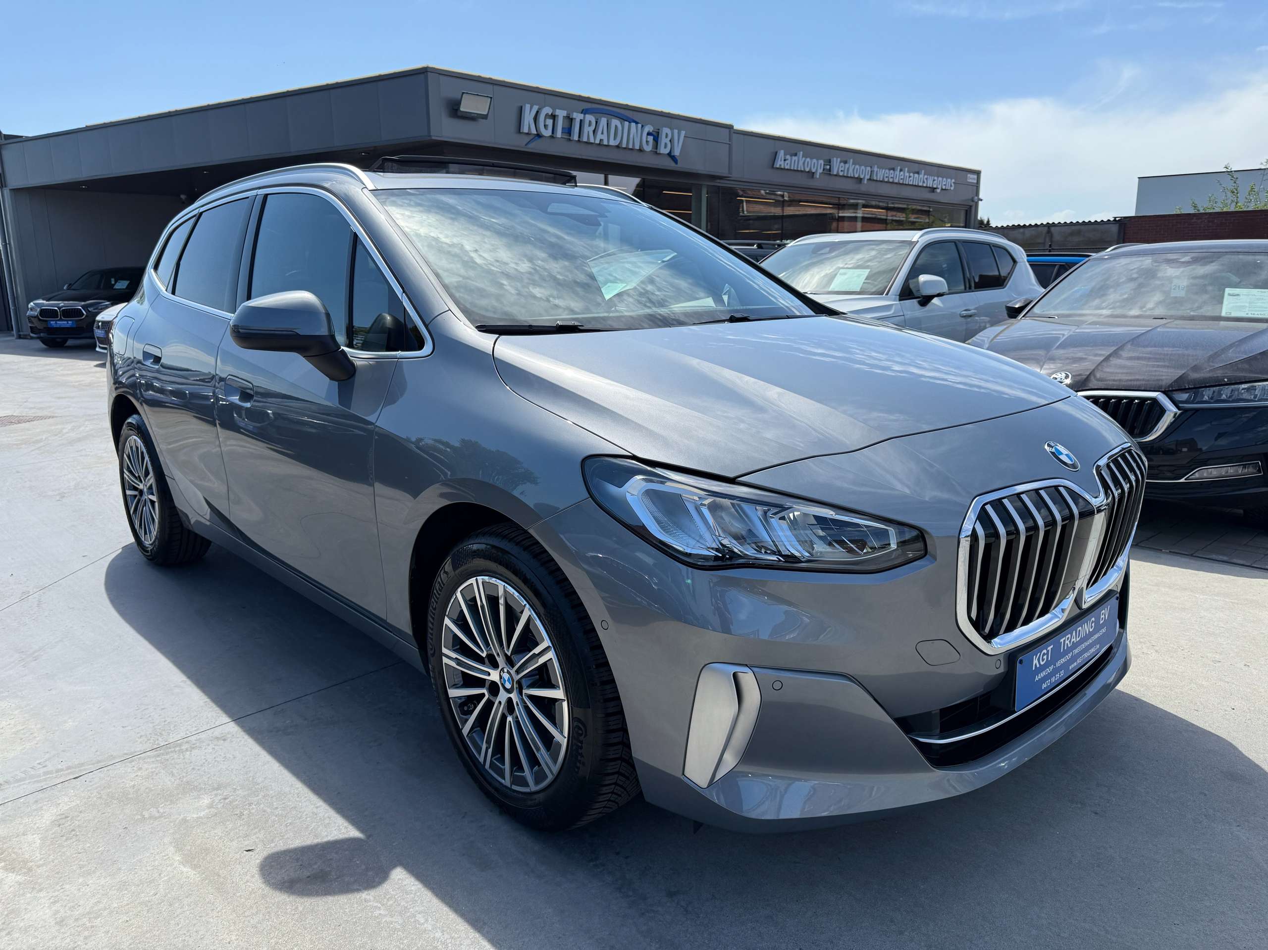 4b309a28-684a-4697-a31e-f3d713dfde303-bmw-218-i-automaat-active-tourer-zwart-leder-opendak-camera-carplay.jpg