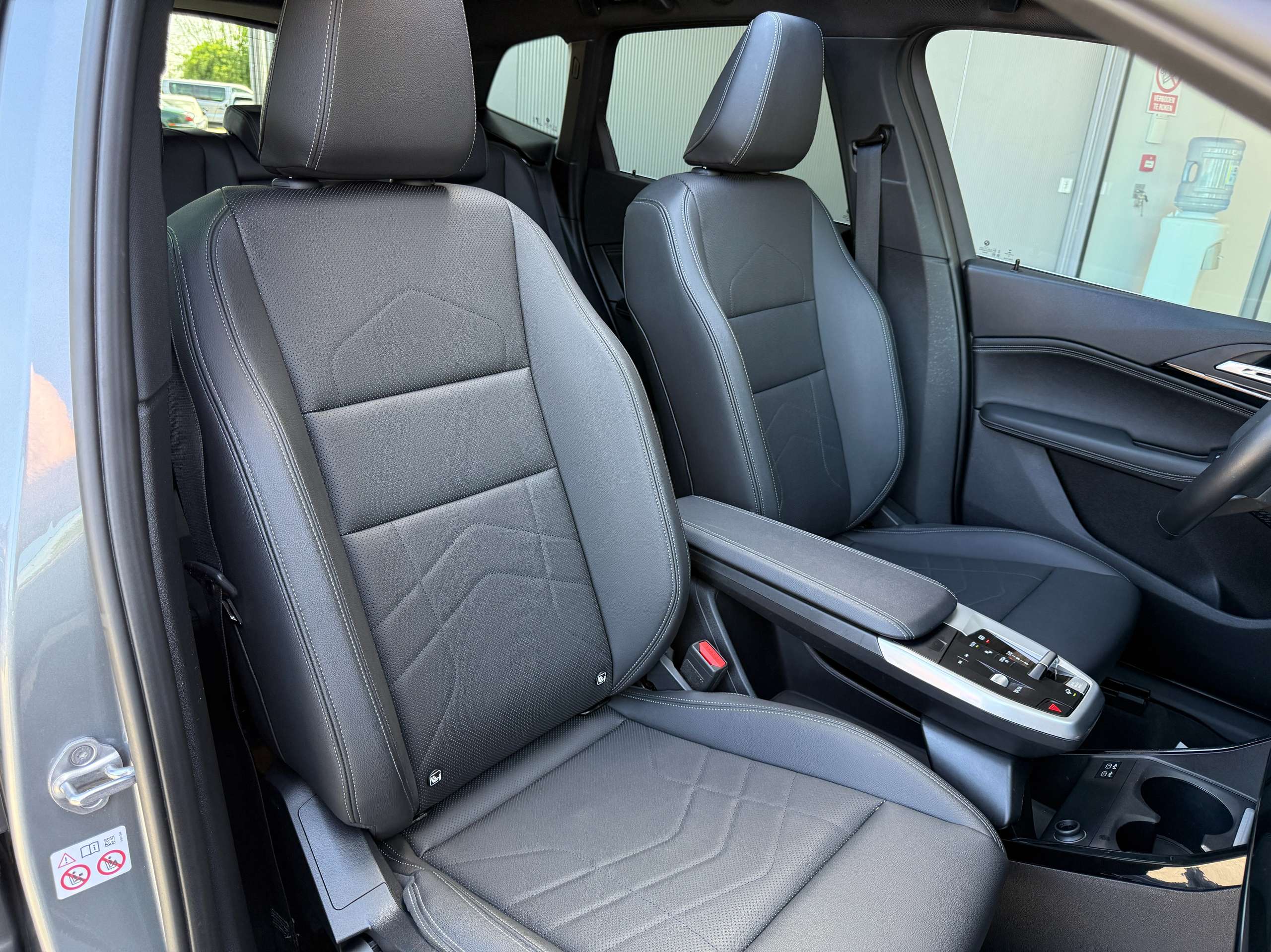 4b309a28-684a-4697-a31e-f3d713dfde3032-bmw-218-i-automaat-active-tourer-zwart-leder-opendak-camera-carplay.jpg