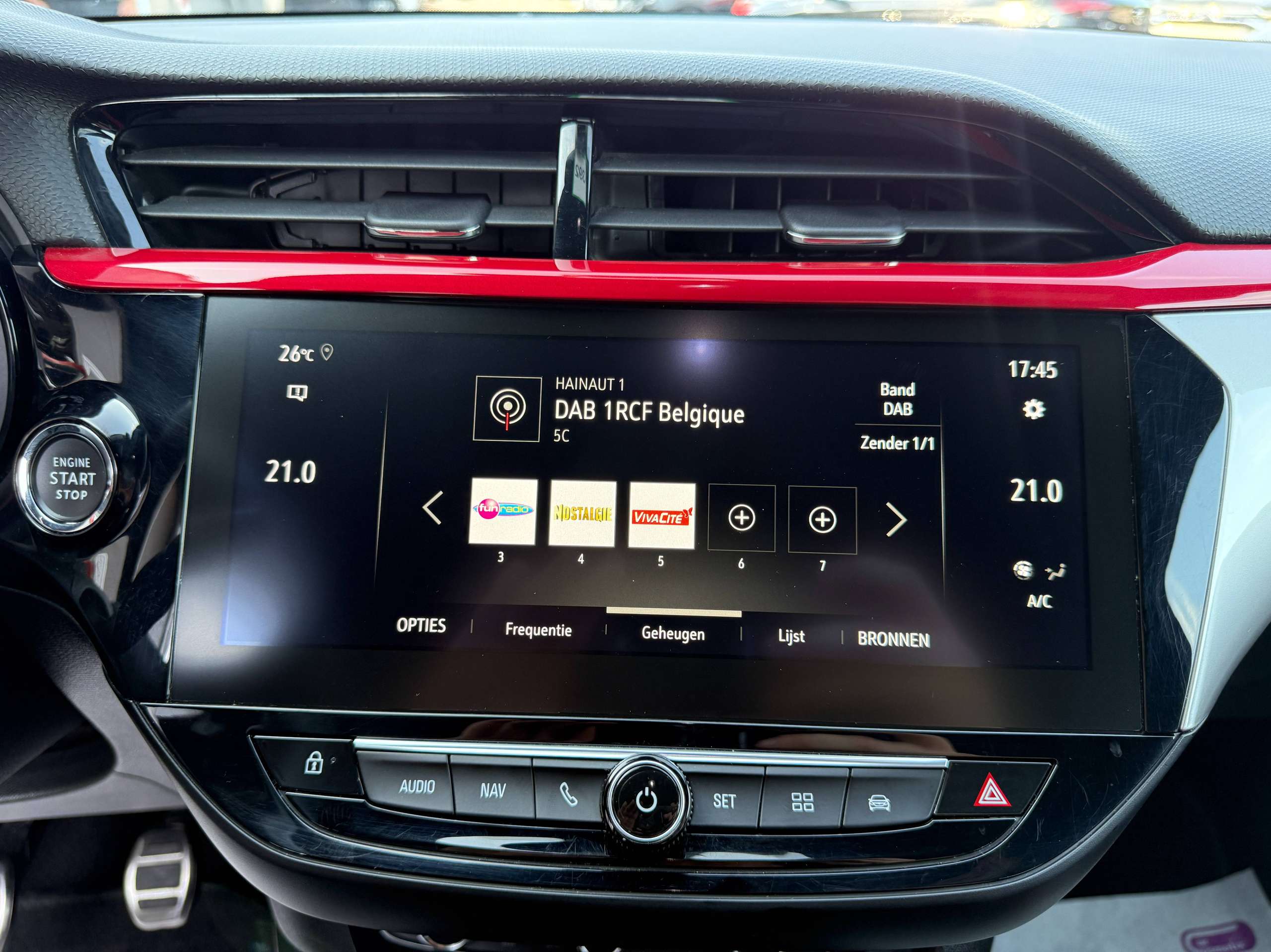 58283251-b2a1-4fdf-b5f0-c9f1727778c124-opel-corsa-1-2i-turbo-100pk-gs-line-navigatie-sportzetels-camera-carplay-pdc.jpg