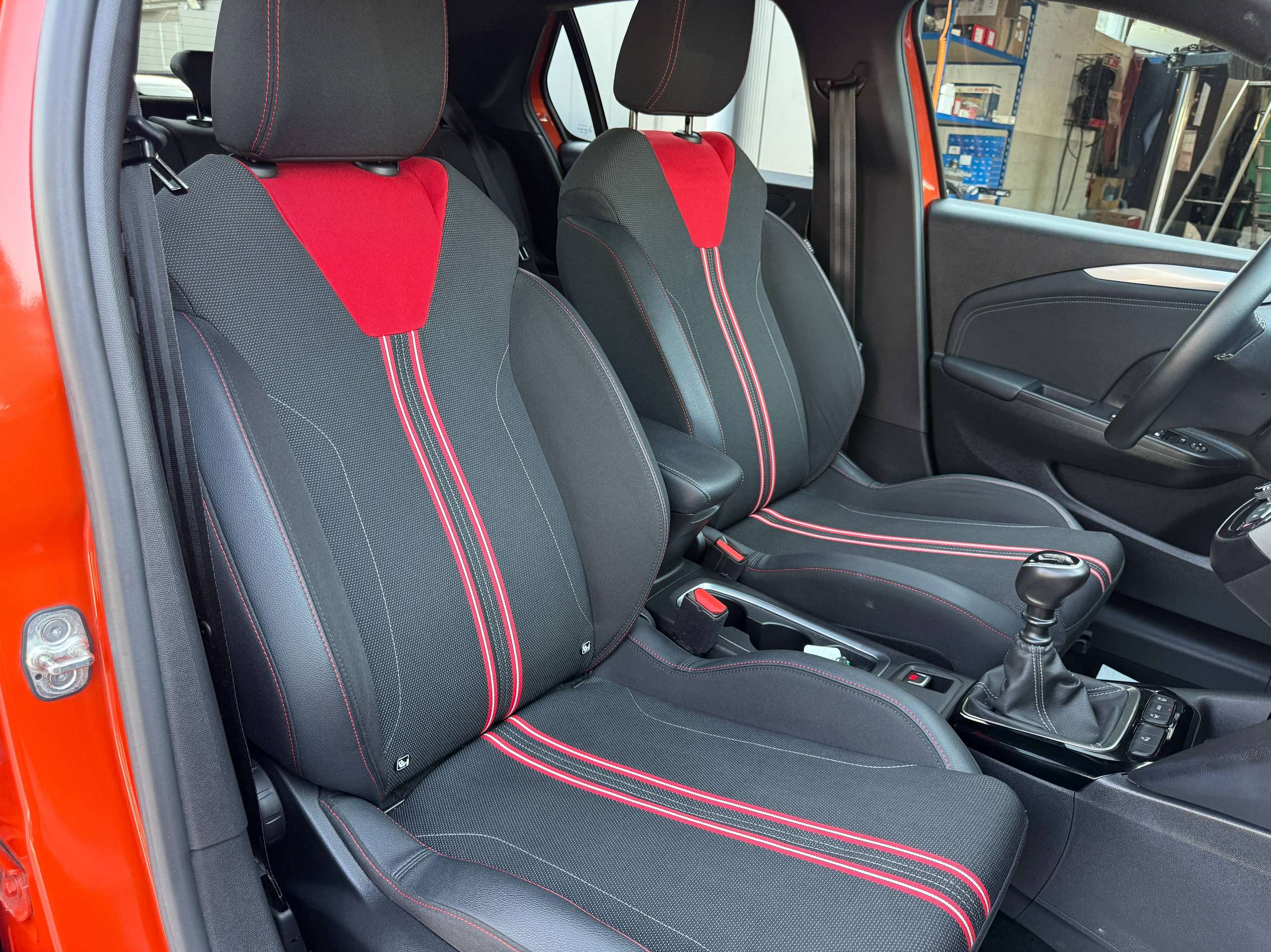 58283251-b2a1-4fdf-b5f0-c9f1727778c130-opel-corsa-1-2i-turbo-100pk-gs-line-navigatie-sportzetels-camera-carplay-pdc.jpg