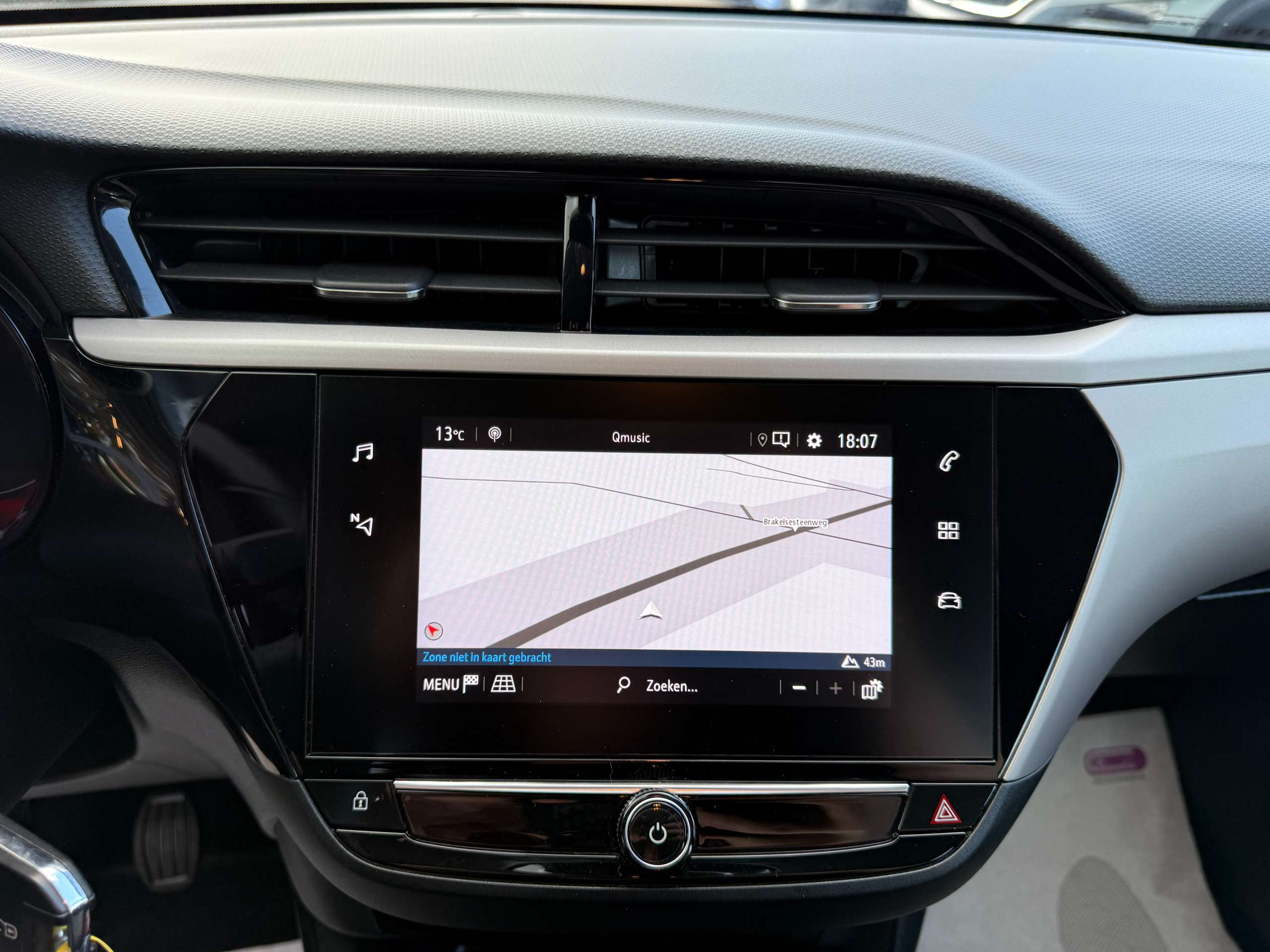 5a044244-5d6b-4c95-a30d-98389700c04916-opel-corsa-1-2i-5-deurs-navigatie-camera-carplay-pdc-alu-dab.jpg