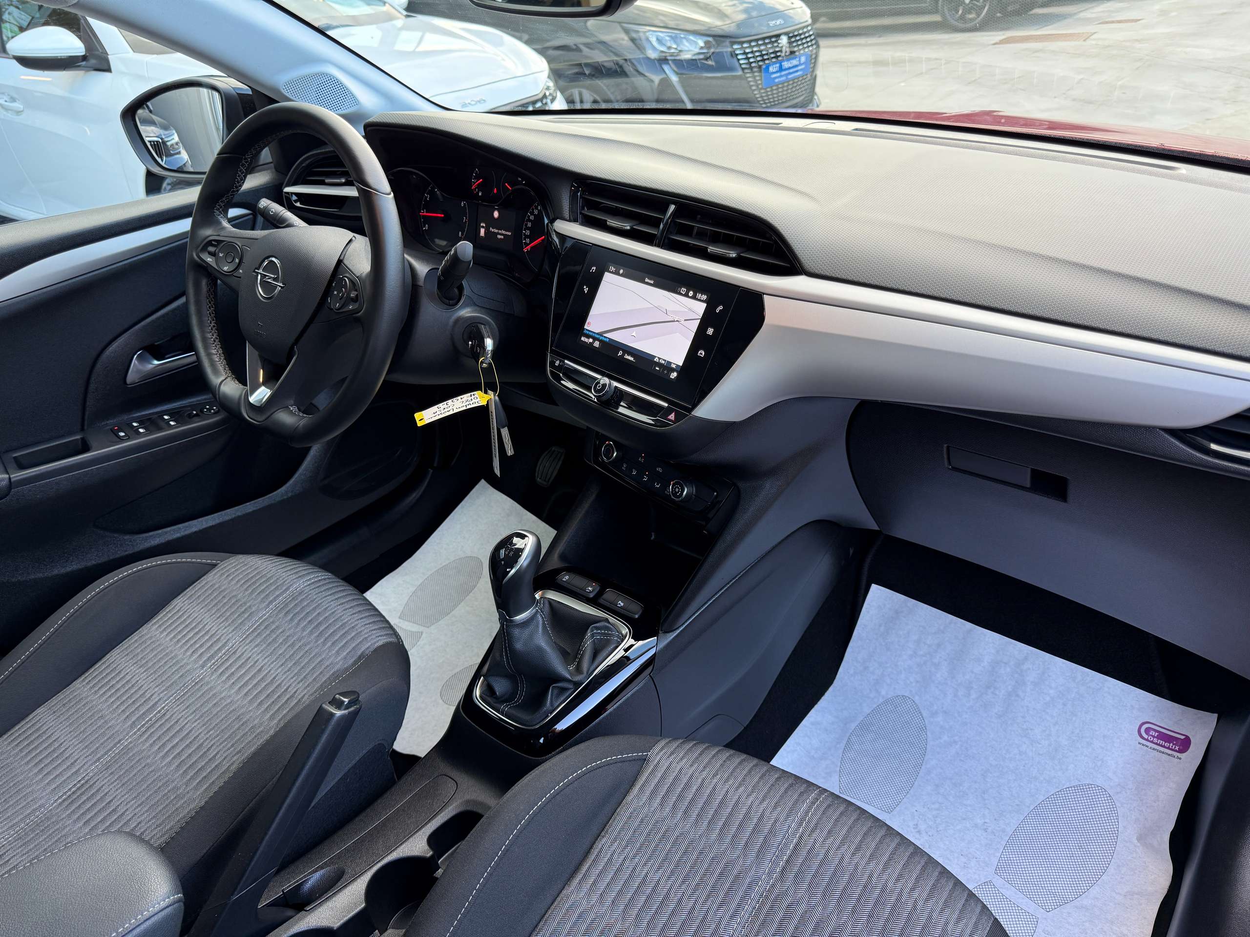 5a044244-5d6b-4c95-a30d-98389700c04925-opel-corsa-1-2i-5-deurs-navigatie-camera-carplay-pdc-alu-dab.jpg