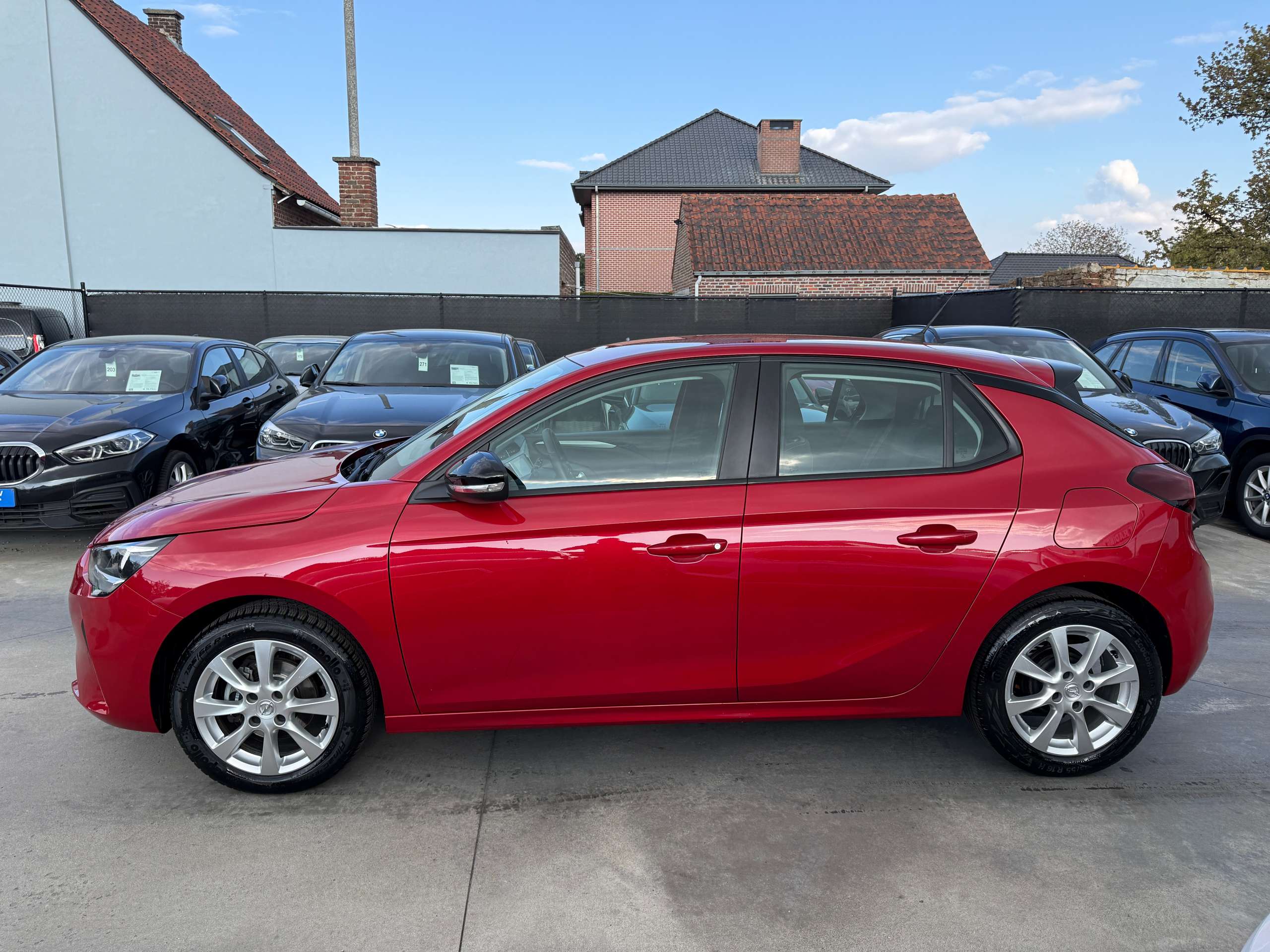 5a044244-5d6b-4c95-a30d-98389700c0498-opel-corsa-1-2i-5-deurs-navigatie-camera-carplay-pdc-alu-dab.jpg