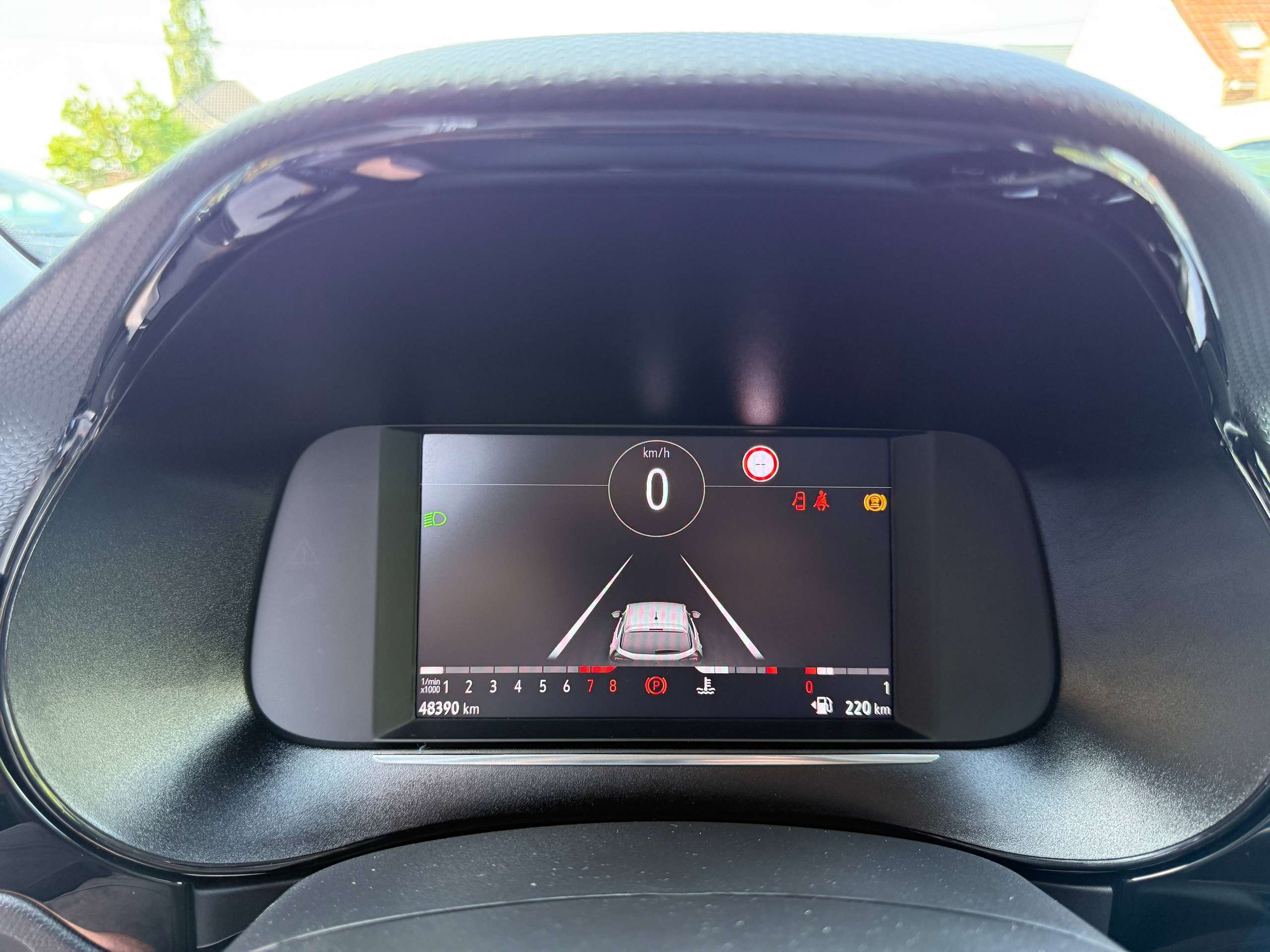 676bd585-6d82-4322-90e7-0f26b82c79a018-opel-corsa-1-2i-elegance-full-led-carplay-virtual-camera-alu-bluetooth.jpg