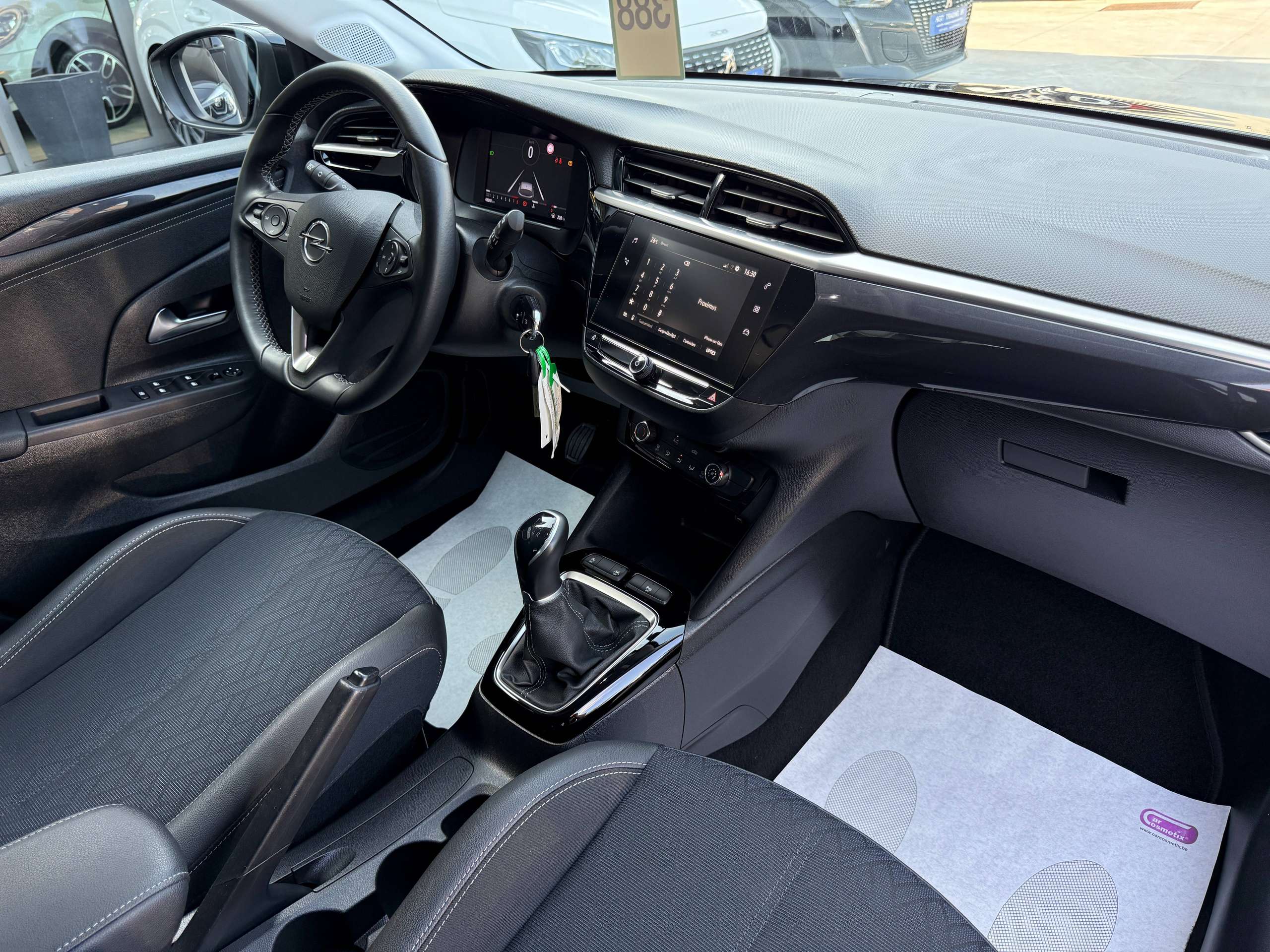 676bd585-6d82-4322-90e7-0f26b82c79a026-opel-corsa-1-2i-elegance-full-led-carplay-virtual-camera-alu-bluetooth.jpg