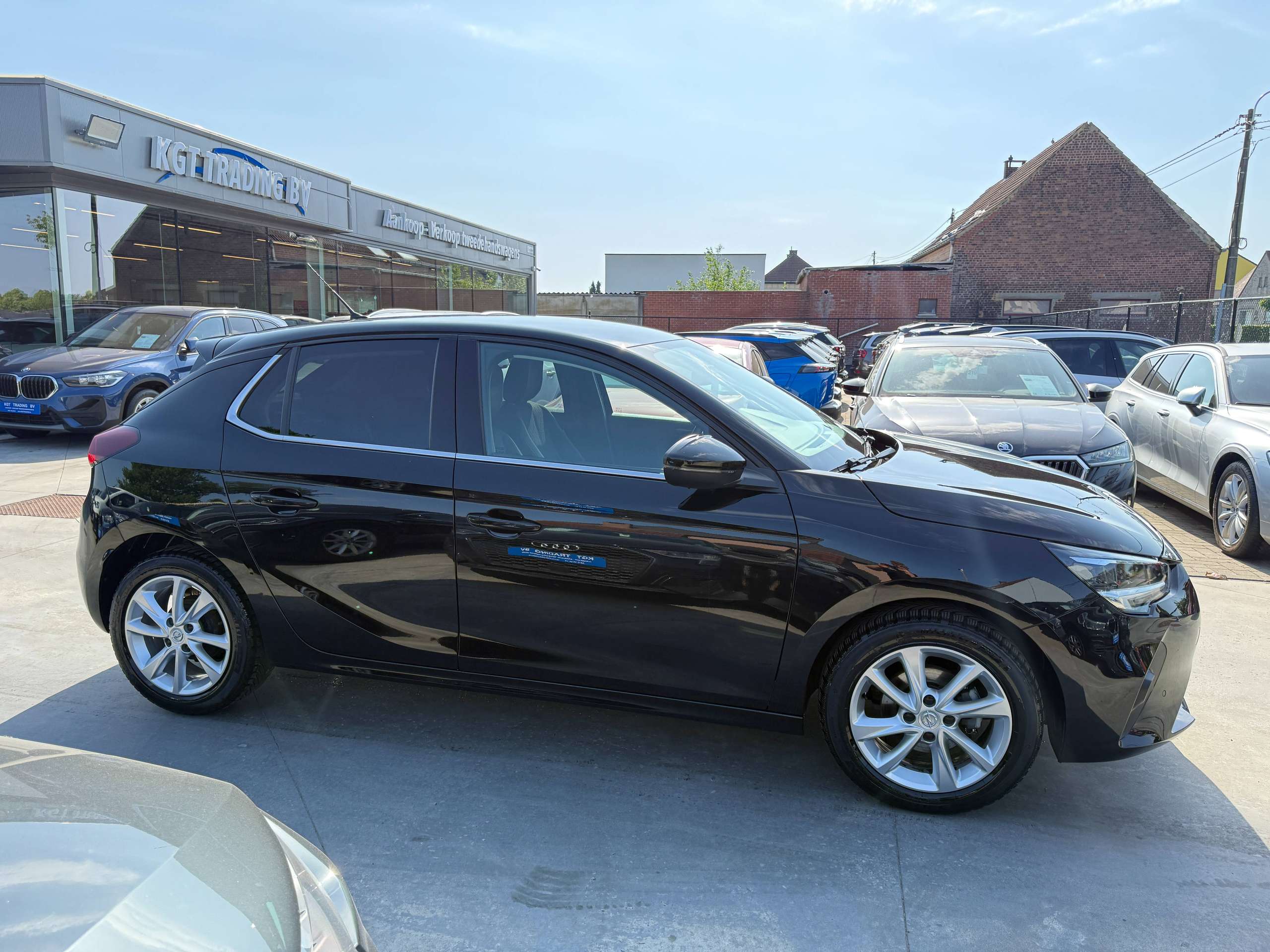 676bd585-6d82-4322-90e7-0f26b82c79a04-opel-corsa-1-2i-elegance-full-led-carplay-virtual-camera-alu-bluetooth.jpg