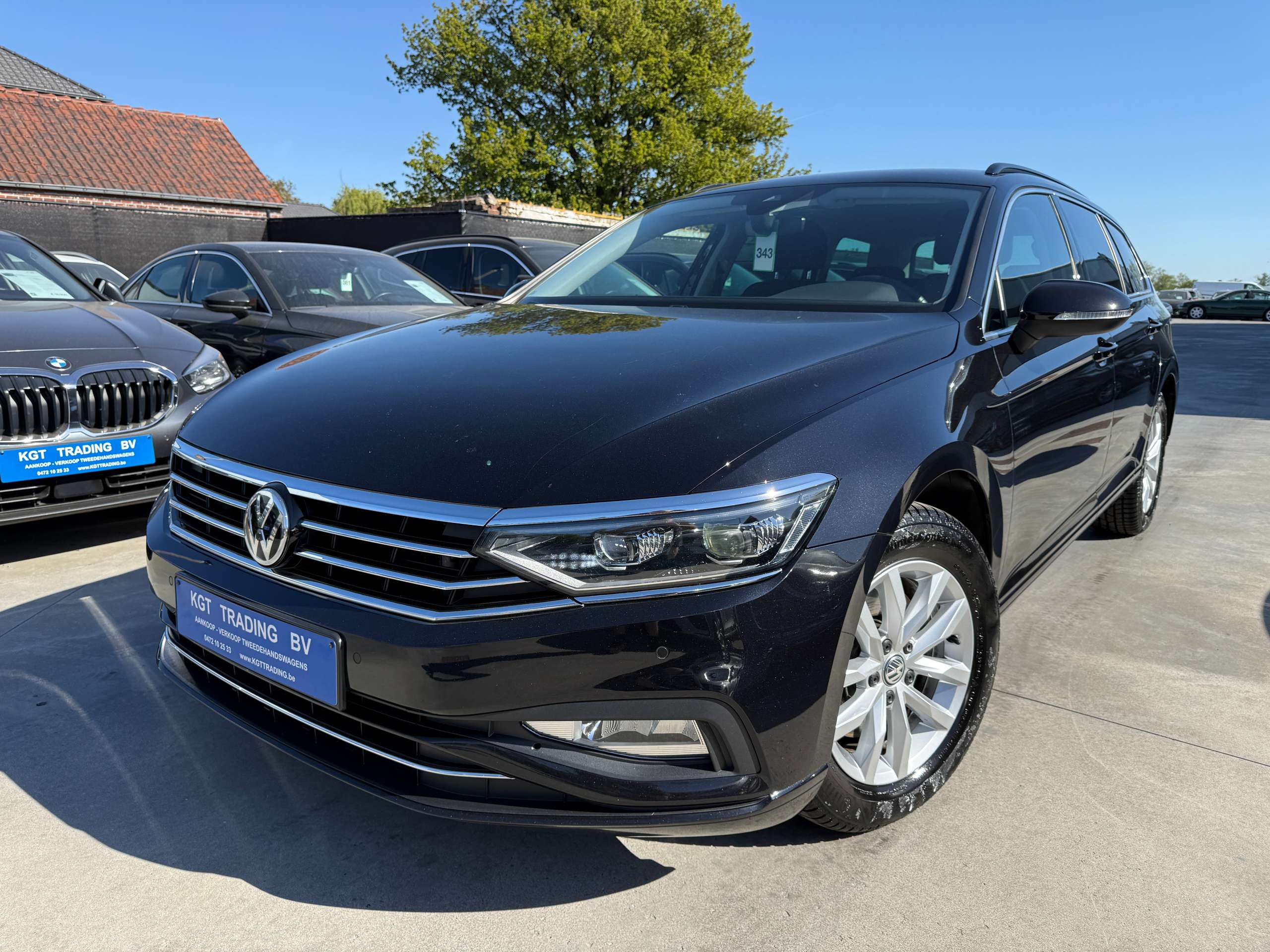 7d731be0-ad96-417e-8709-421d38f5f12e1-volkswagen-passat-variant-1-6-tdi-dsg-automaat-full-led-navigatie-trekhaak-carplay.jpg