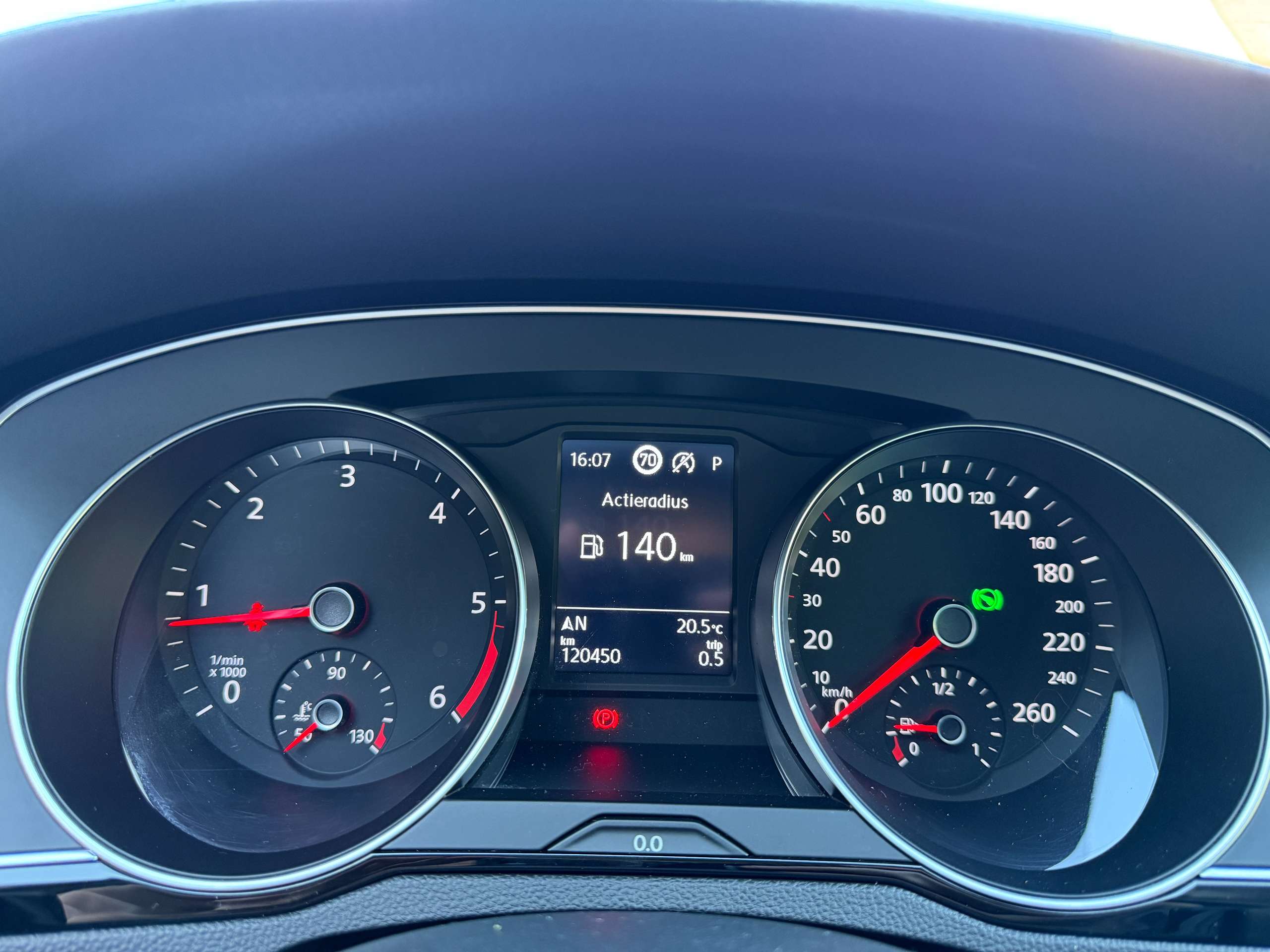 7d731be0-ad96-417e-8709-421d38f5f12e21-volkswagen-passat-variant-1-6-tdi-dsg-automaat-full-led-navigatie-trekhaak-carplay.jpg