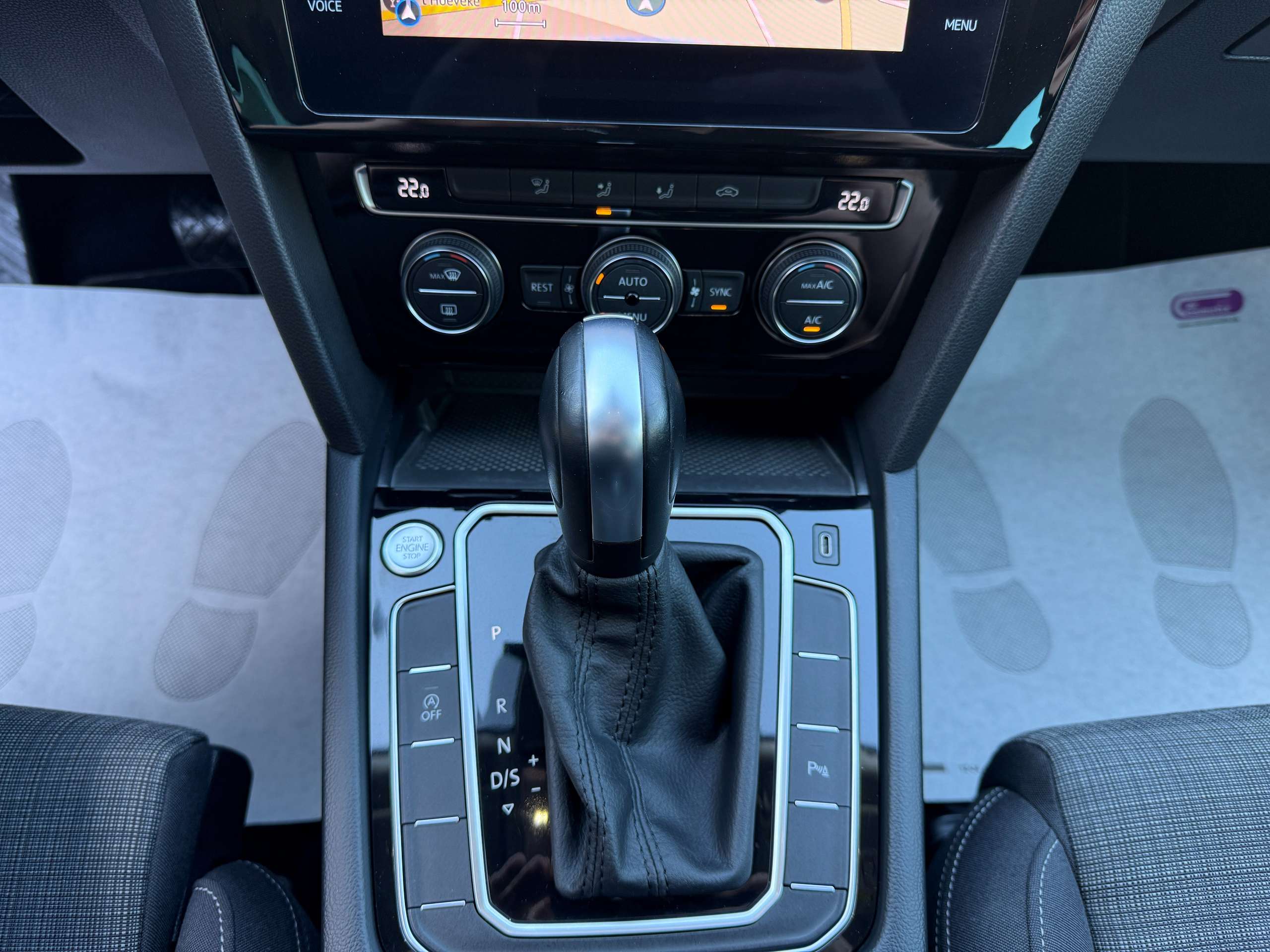 7d731be0-ad96-417e-8709-421d38f5f12e24-volkswagen-passat-variant-1-6-tdi-dsg-automaat-full-led-navigatie-trekhaak-carplay.jpg