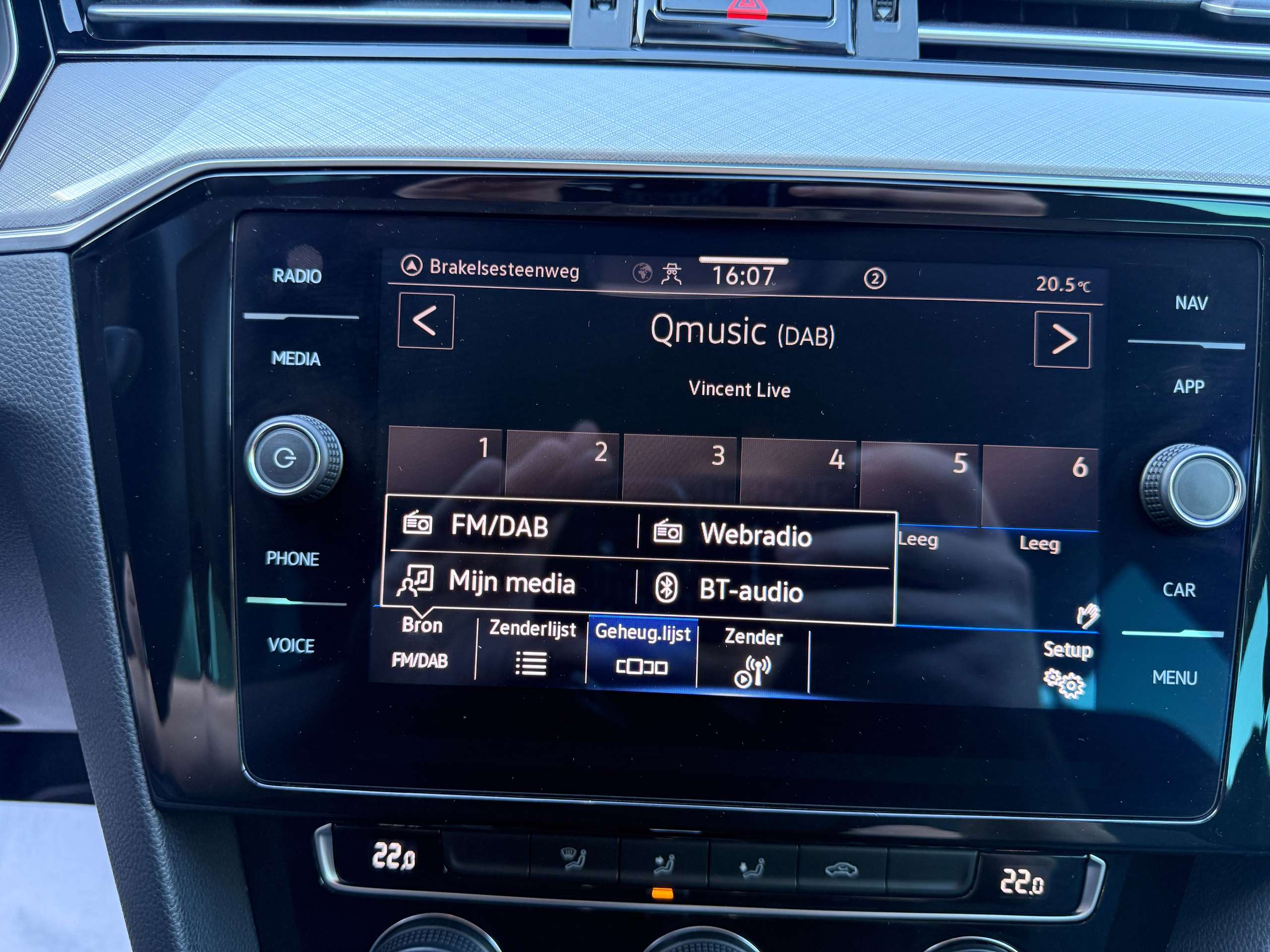 7d731be0-ad96-417e-8709-421d38f5f12e27-volkswagen-passat-variant-1-6-tdi-dsg-automaat-full-led-navigatie-trekhaak-carplay.jpg