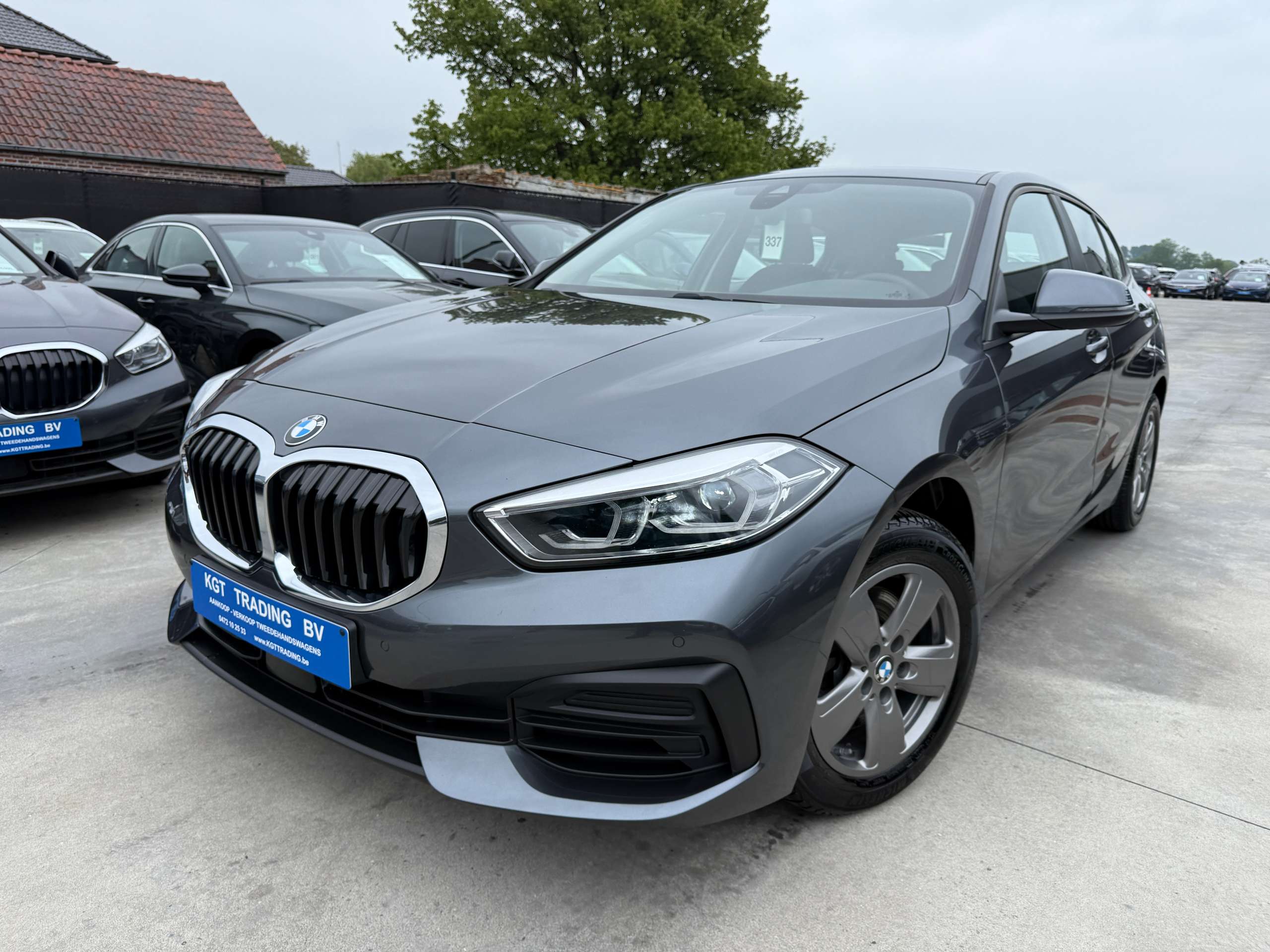 86a1af9f-8dc5-41dc-be27-de3c405a64571-bmw-118-i-136pk-navigatie-carplay-full-led-bluetooth-pdc-alu.jpg