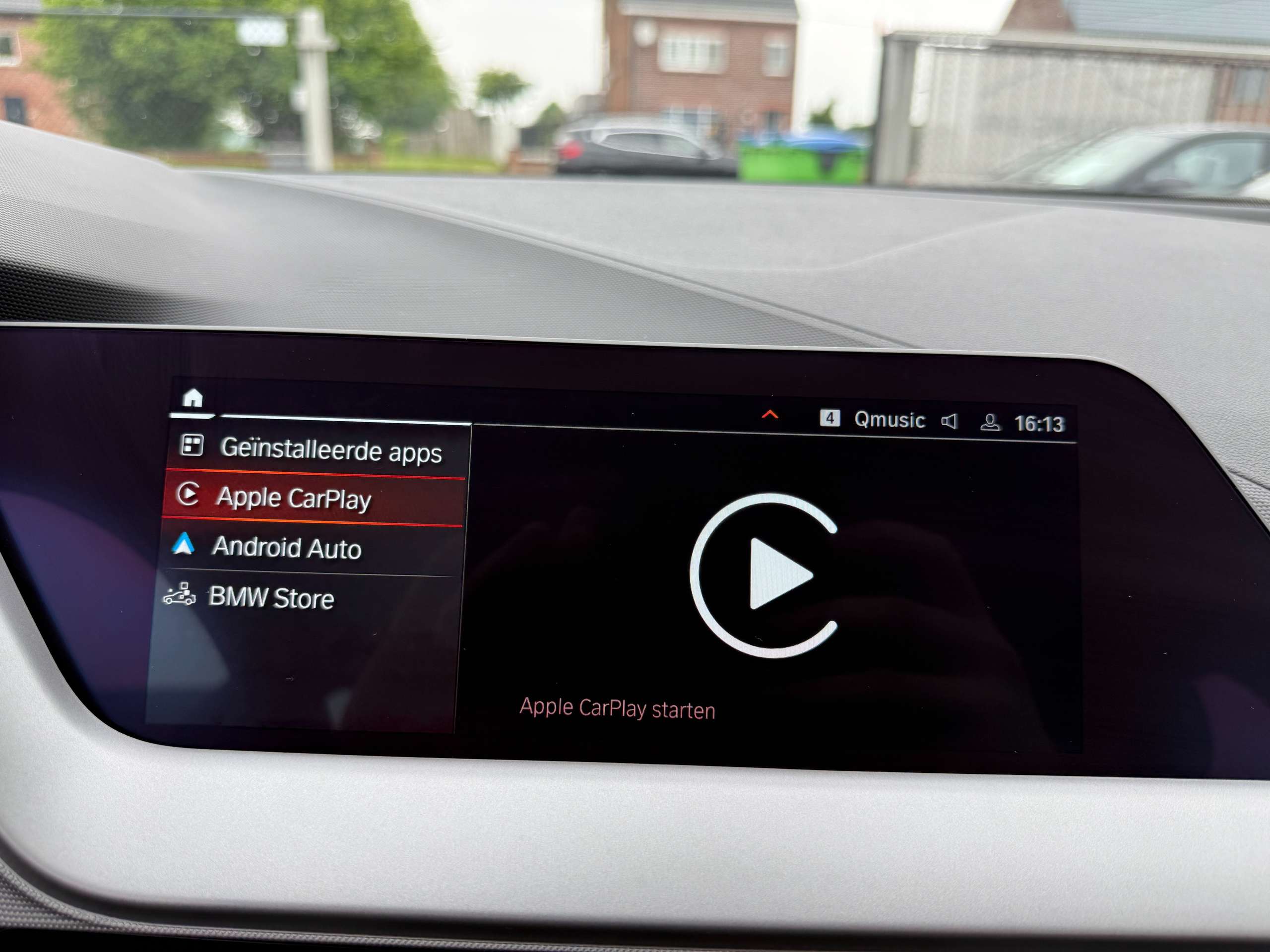 86a1af9f-8dc5-41dc-be27-de3c405a645723-bmw-118-i-136pk-navigatie-carplay-full-led-bluetooth-pdc-alu.jpg
