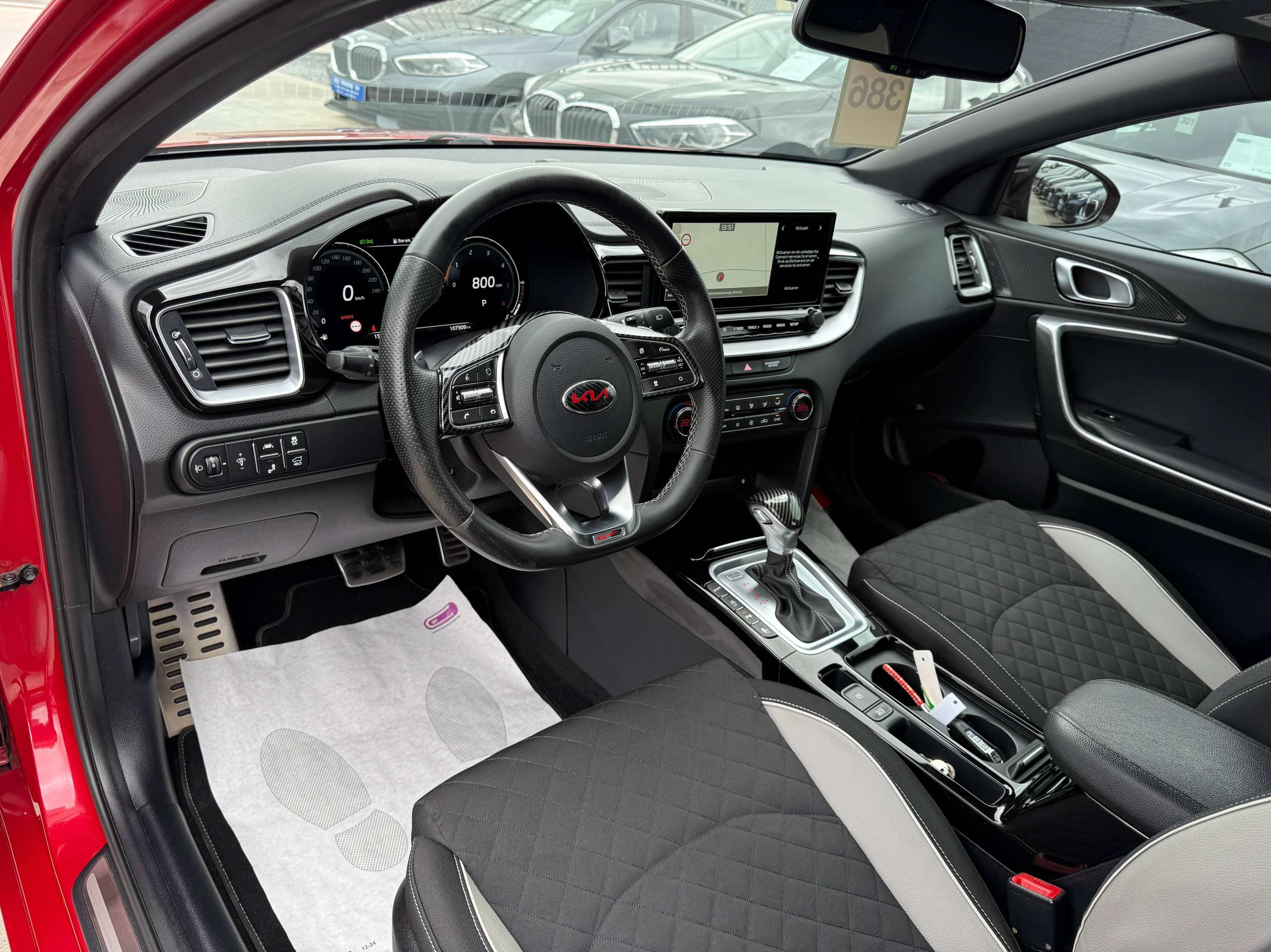 9ea732dd-32a9-451a-b068-a28474bbbe5213-kia-proceed-pro_ceed-1-6-crdi-gt-line-automaat-navigatie-leder-xenon-camera-carplay.jpg