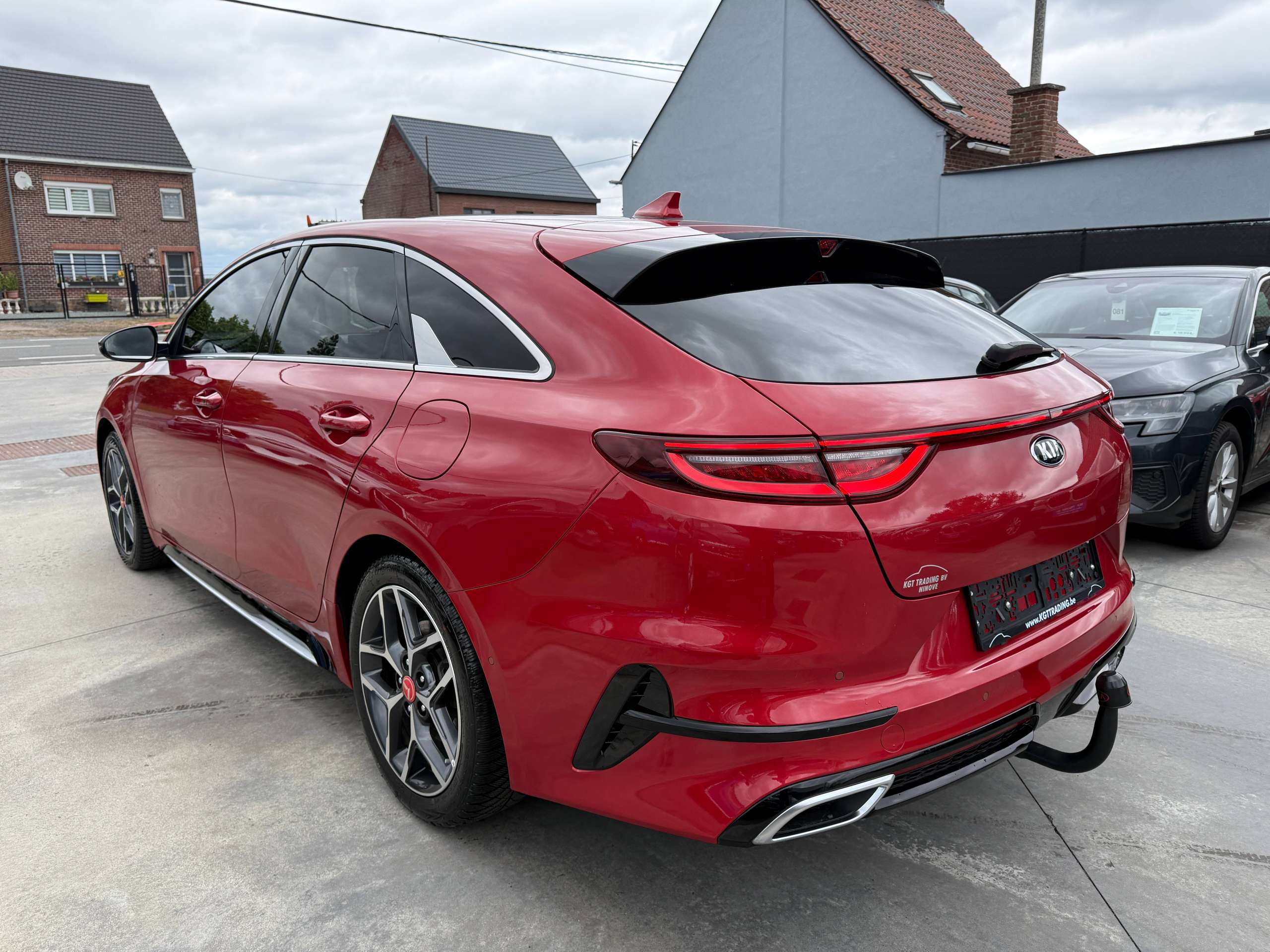 9ea732dd-32a9-451a-b068-a28474bbbe527-kia-proceed-pro_ceed-1-6-crdi-gt-line-automaat-navigatie-leder-xenon-camera-carplay.jpg