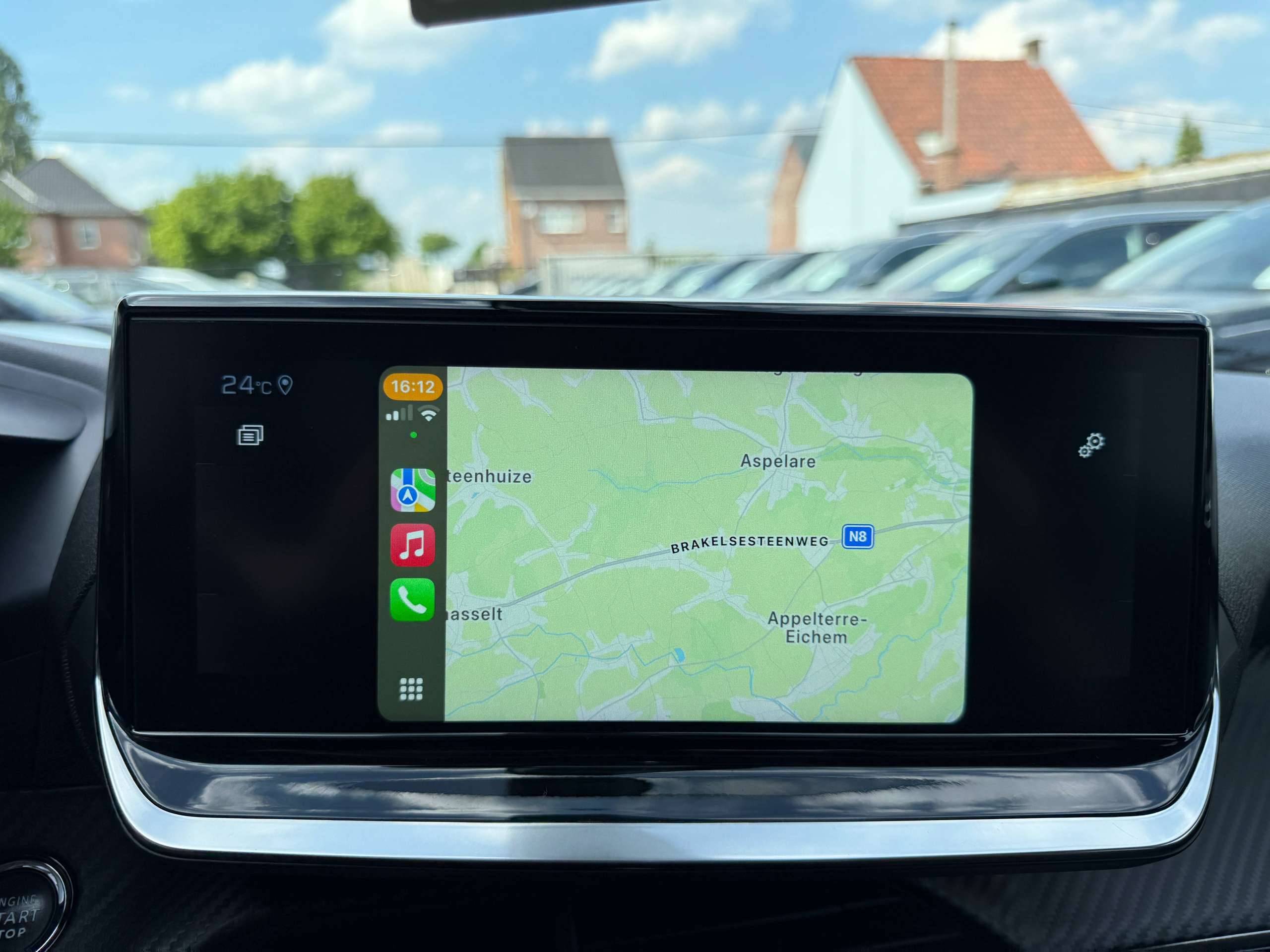 daf3a78d-541e-4ada-9df2-6c32a7a4316423-peugeot-2008-1-2i-130pk-allure-navigatie-camera-leder-carplay-full-led-lane-assist.jpg
