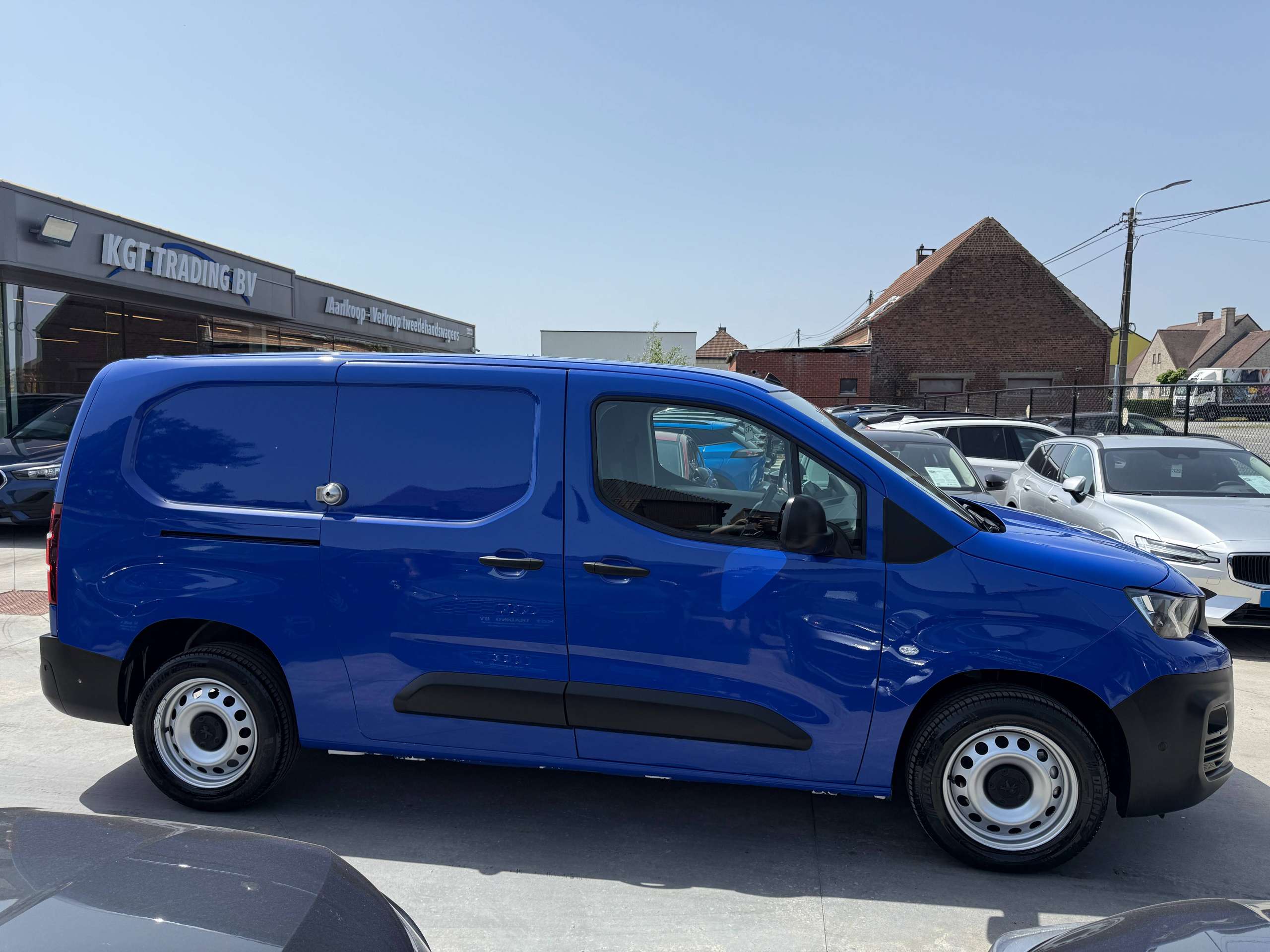 e73924c2-ae52-4484-b188-52774d63ec1a4-peugeot-partner-1-5-bluehdi-l2-3zit-navigatie-carplay-pdc-bluetooth-a-c.jpg