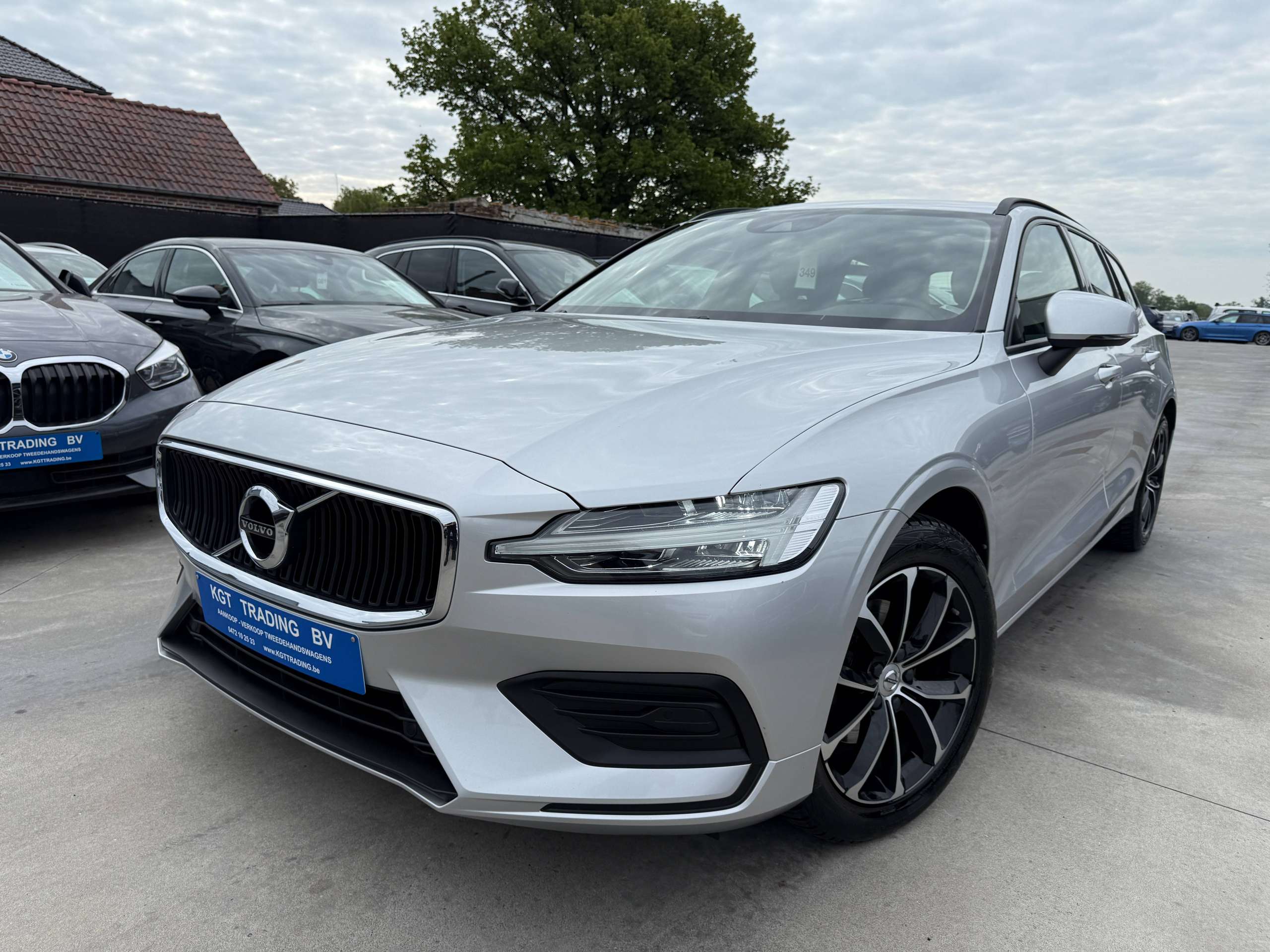f32dae7c-1a87-4ef5-ae95-5df792e9a9b91-volvo-v60-2-0d3-150pk-navigatie-full-led-leder-carplay-pdc-bluetooth.jpg