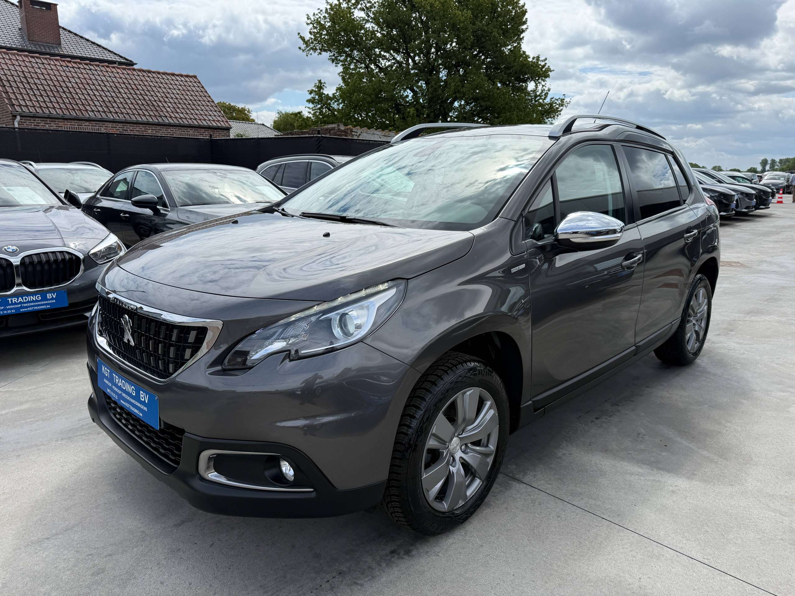085f1008-38eb-4573-856a-4eb5f581c1919-peugeot-2008-1-2i-navigatie-pdc-digitale-airco-carplay-bluetooth-alu-carpass.jpg