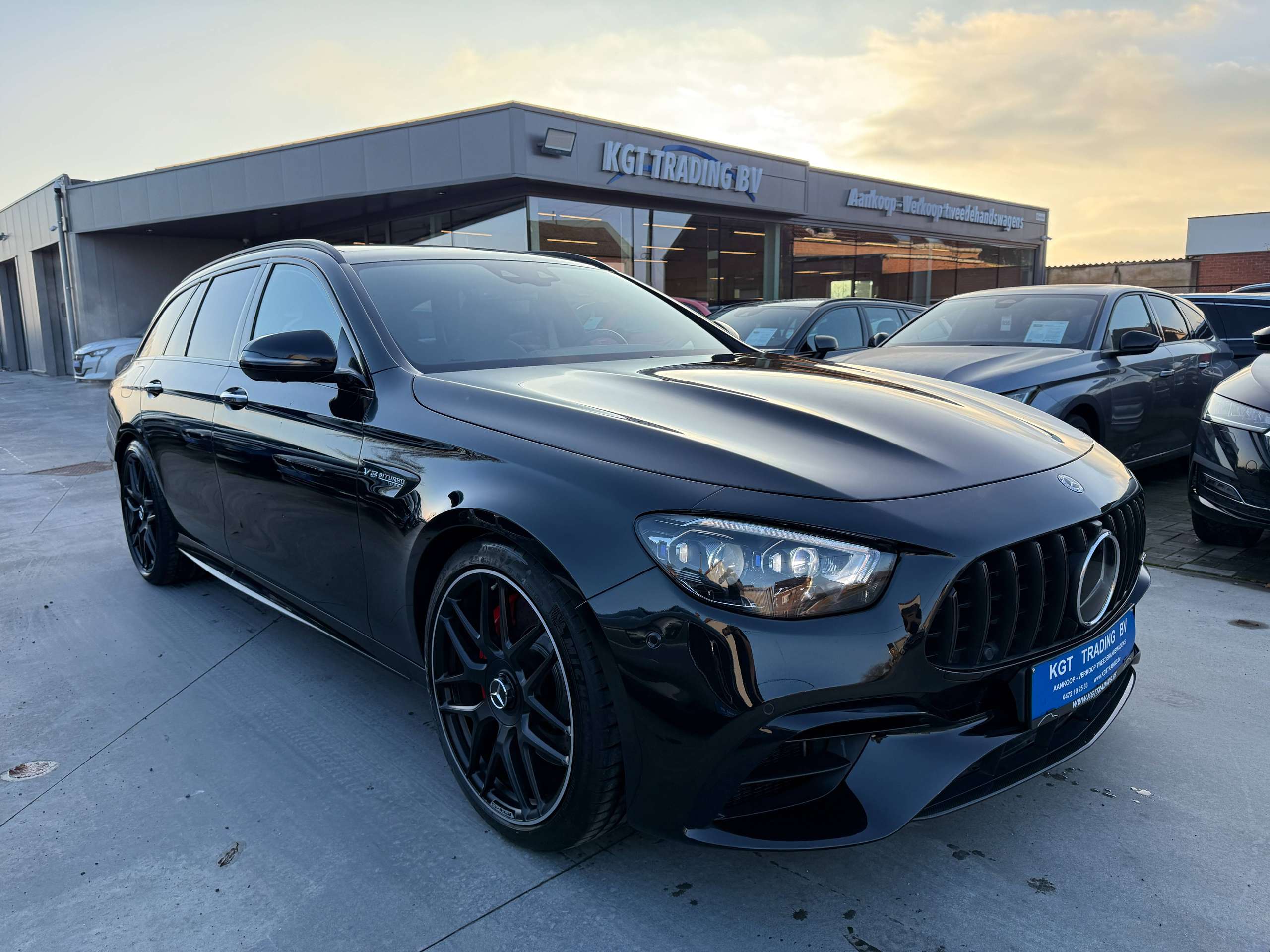 08faa77c-390a-4646-8a18-ad627580f8343-mercedes-benz-e-63-amg-s-4matic-full-carbon-burmester-360-cam-track-pack.jpg