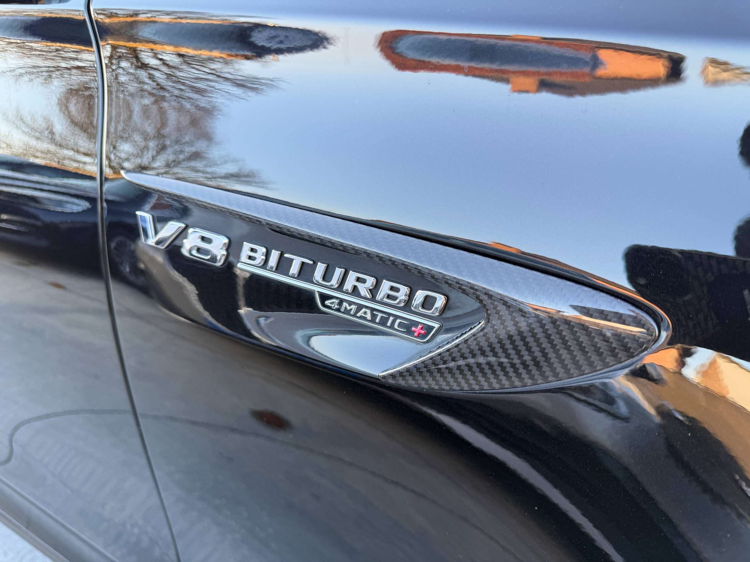 08faa77c-390a-4646-8a18-ad627580f8344-mercedes-benz-e-63-amg-s-4matic-full-carbon-burmester-360-cam-track-pack.jpg