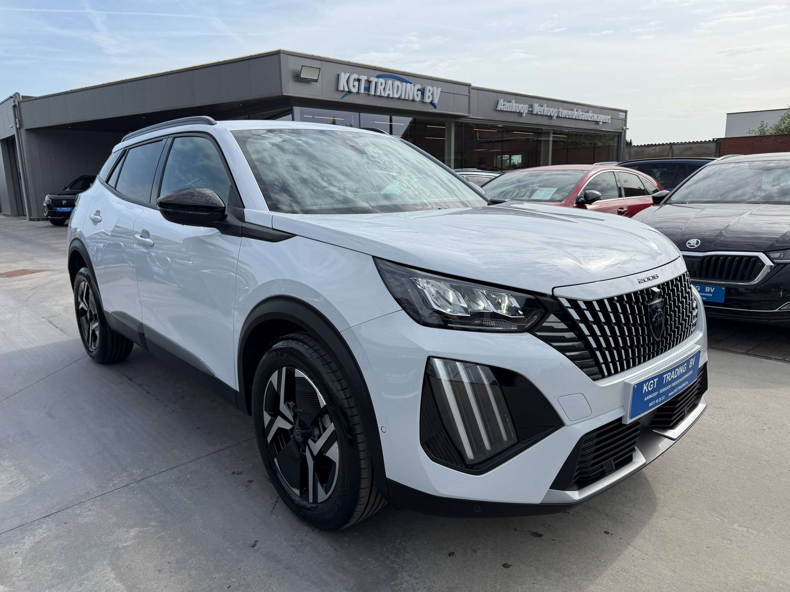 144da0a4-cfbb-479a-bac1-4293858fce103-peugeot-2008-1-2i-turbo-allure-360-camera-dode-hoekdetect-navigatie-leder-ful-led-carplay.jpg