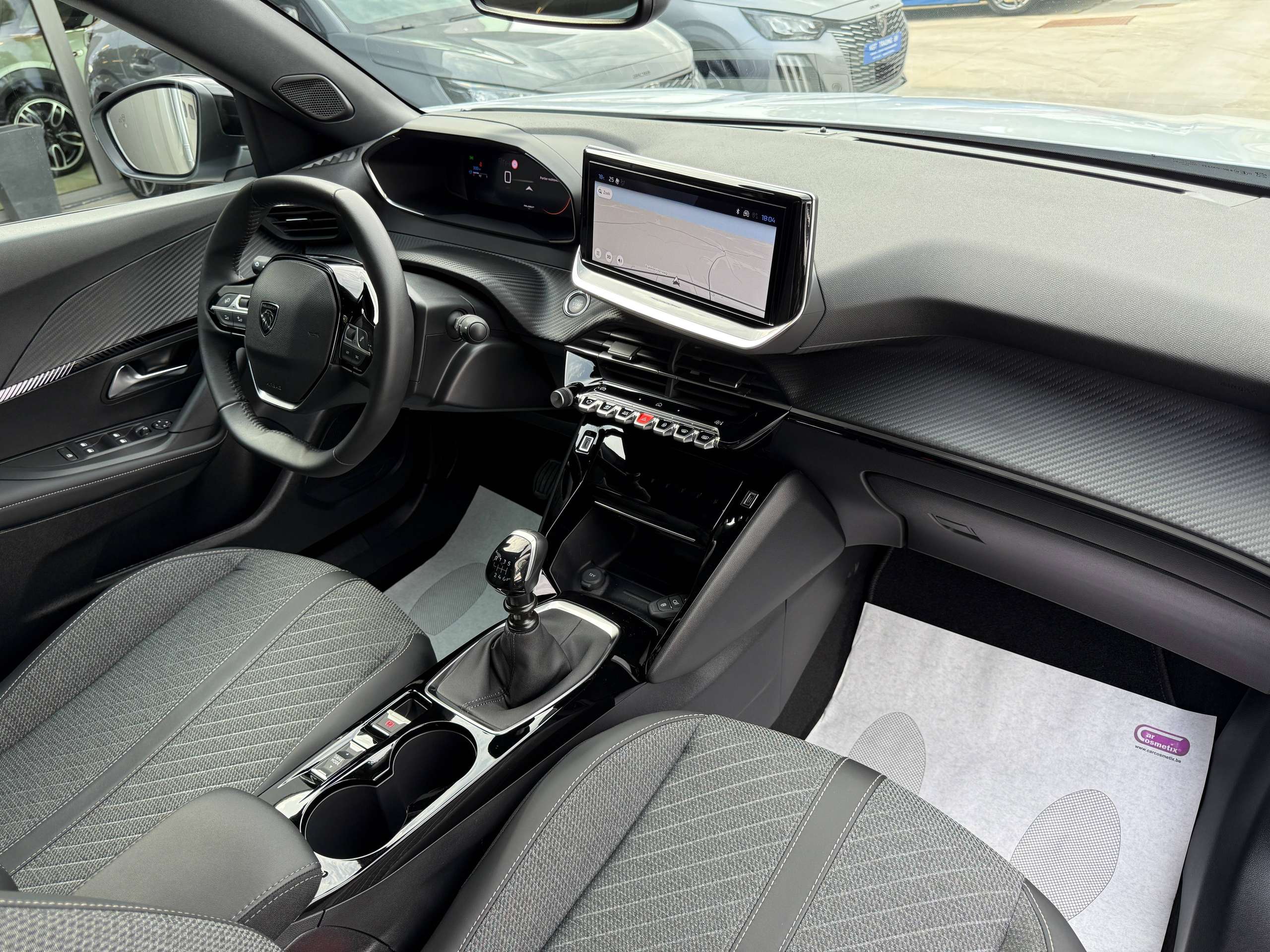 144da0a4-cfbb-479a-bac1-4293858fce1033-peugeot-2008-1-2i-turbo-allure-360-camera-dode-hoekdetect-navigatie-leder-ful-led-carplay.jpg