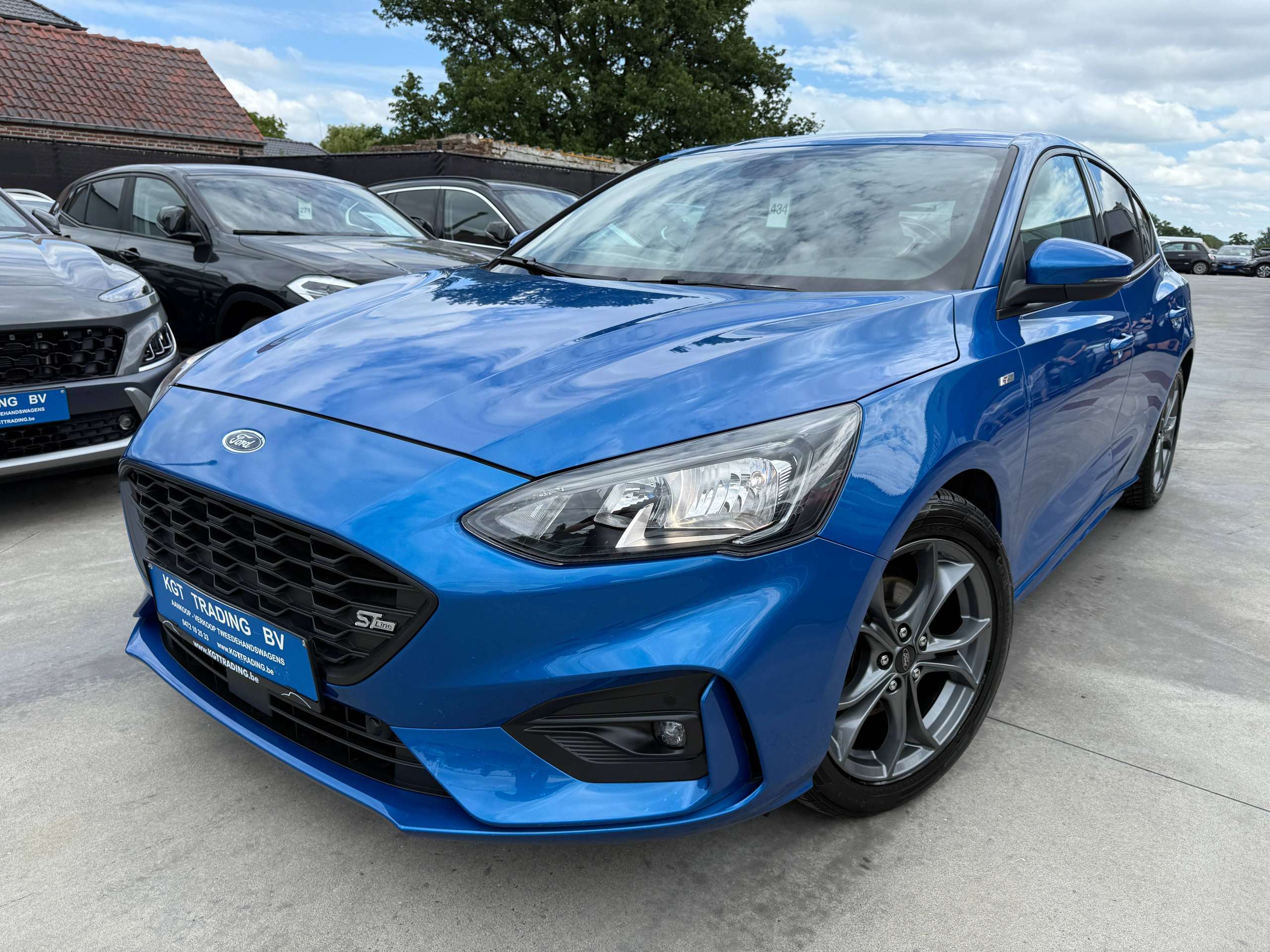 273e04db-e2ae-4b0a-b6f0-f46c2bd6cbed1-ford-focus-1-0i-125pk-st-line-automaat-5-deurs-navigatie-full-led-carplay-dab.jpg