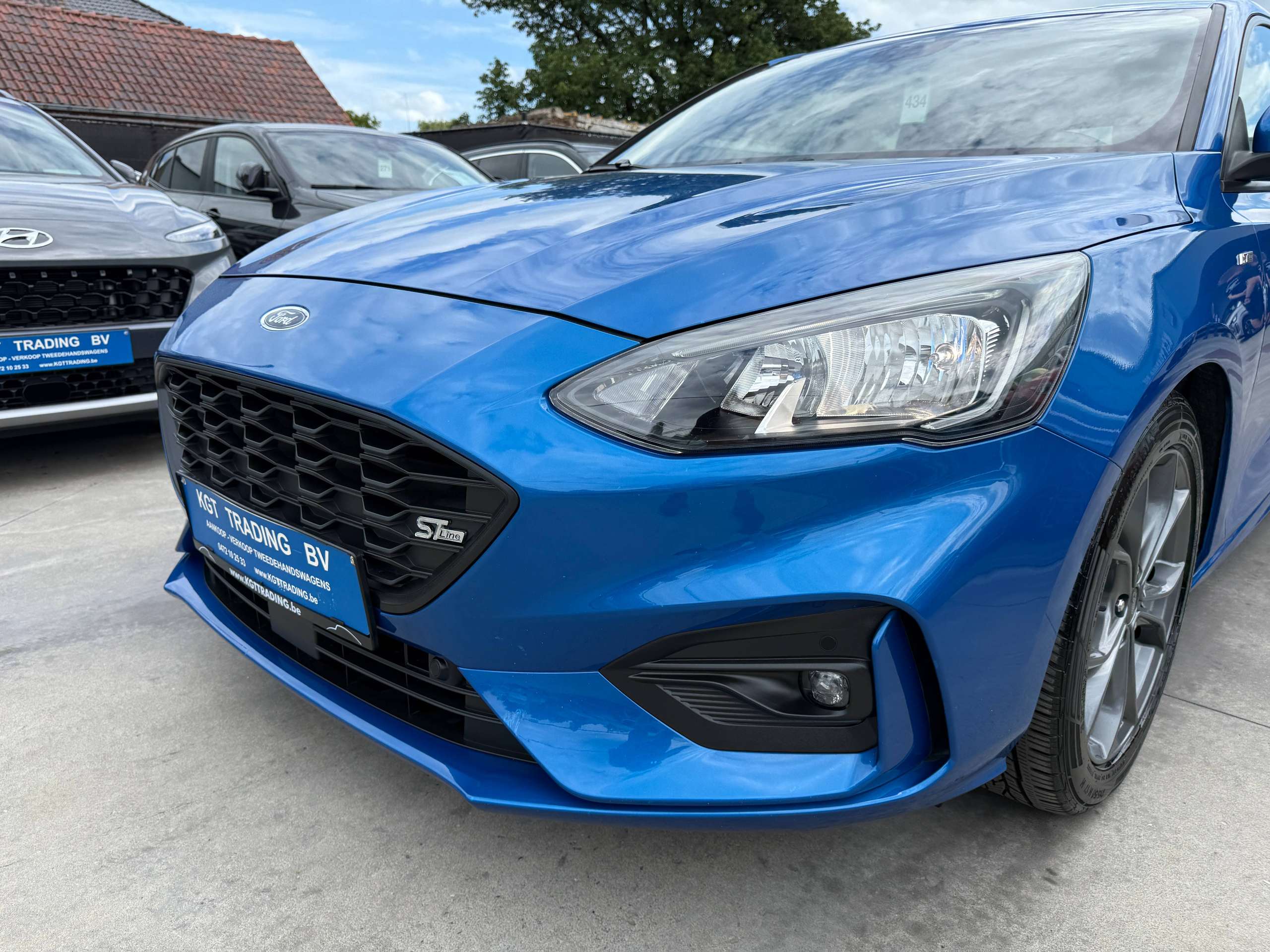 273e04db-e2ae-4b0a-b6f0-f46c2bd6cbed10-ford-focus-1-0i-125pk-st-line-automaat-5-deurs-navigatie-full-led-carplay-dab.jpg