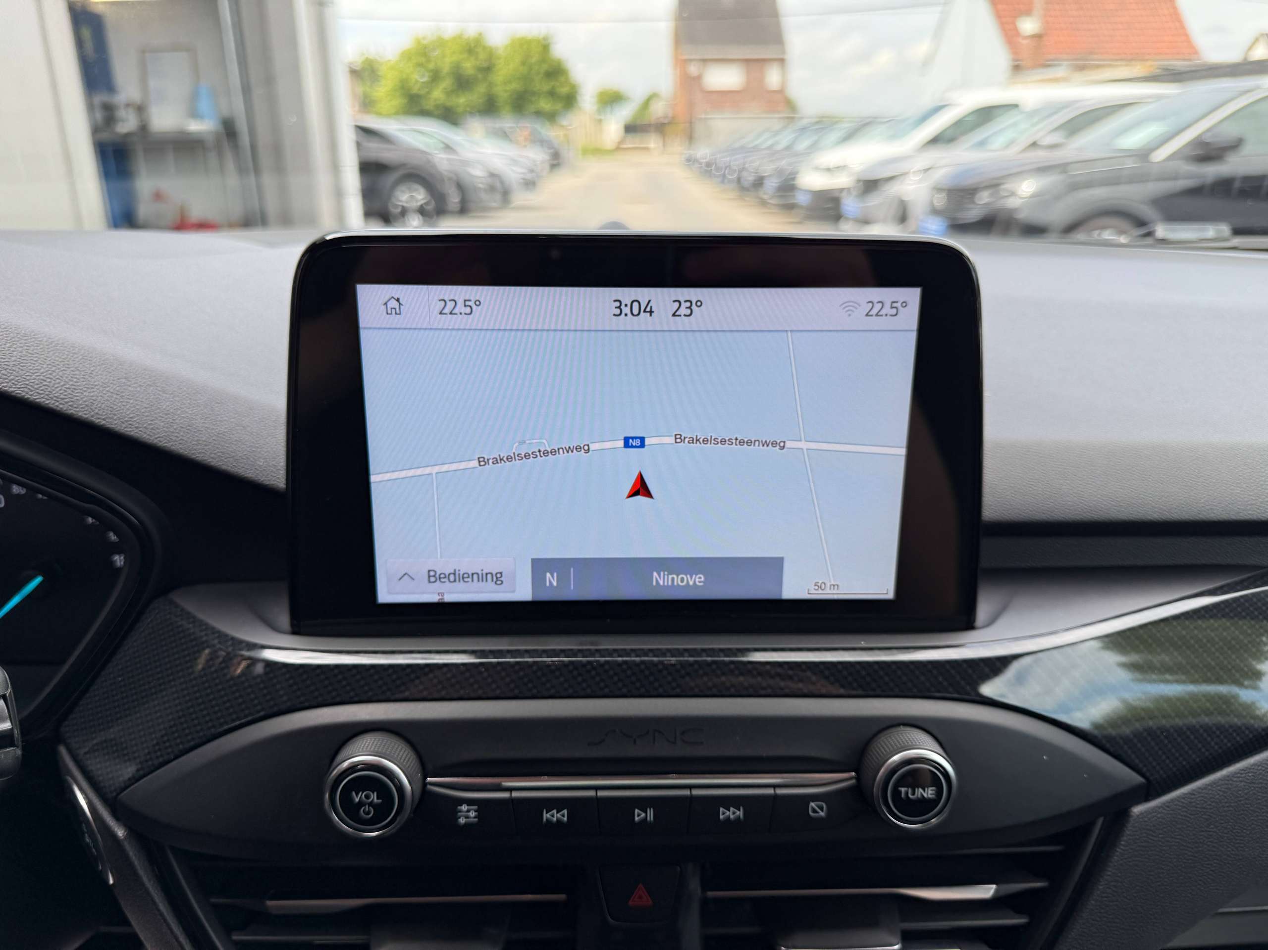 273e04db-e2ae-4b0a-b6f0-f46c2bd6cbed21-ford-focus-1-0i-125pk-st-line-automaat-5-deurs-navigatie-full-led-carplay-dab.jpg