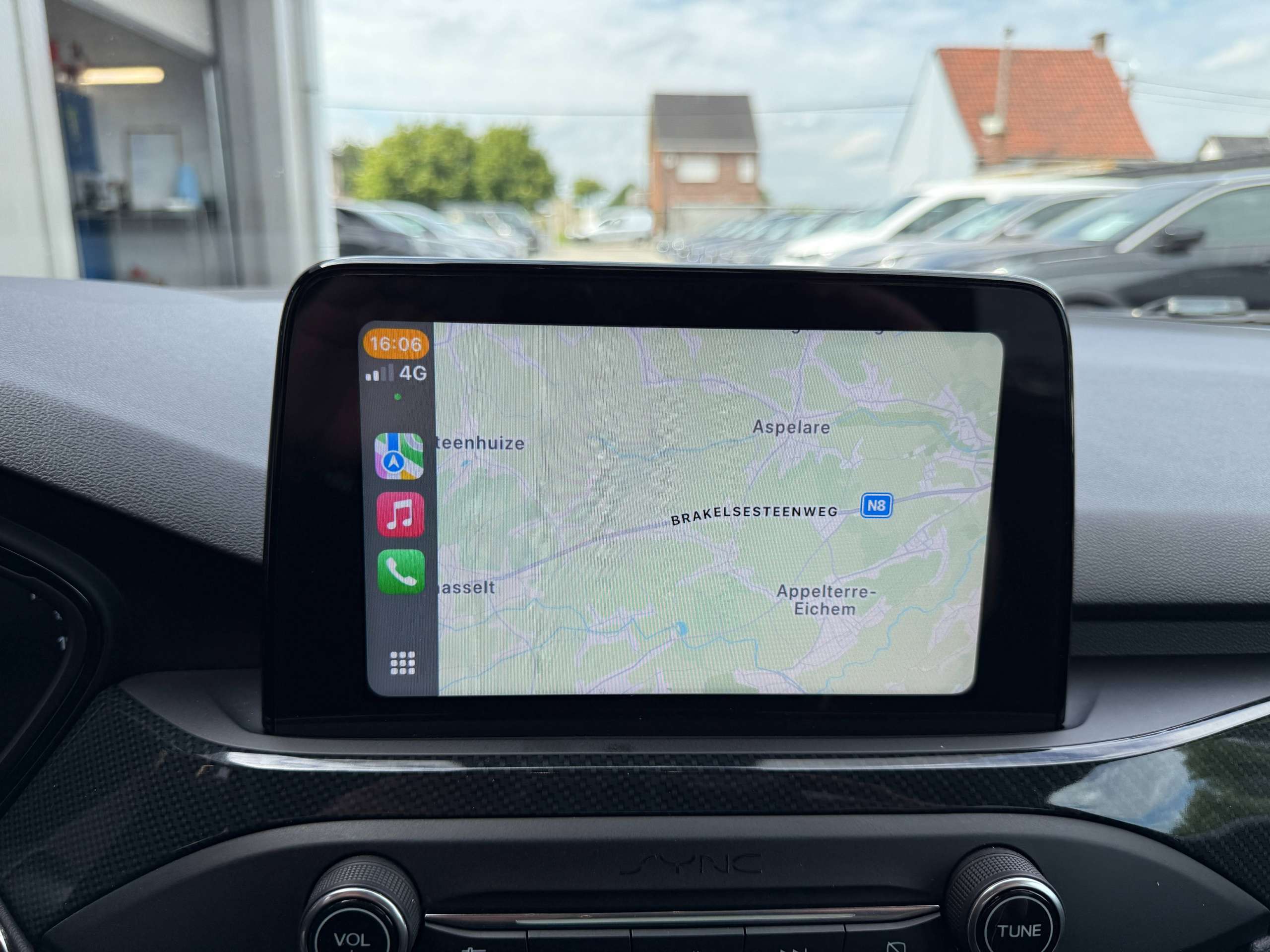 273e04db-e2ae-4b0a-b6f0-f46c2bd6cbed26-ford-focus-1-0i-125pk-st-line-automaat-5-deurs-navigatie-full-led-carplay-dab.jpg