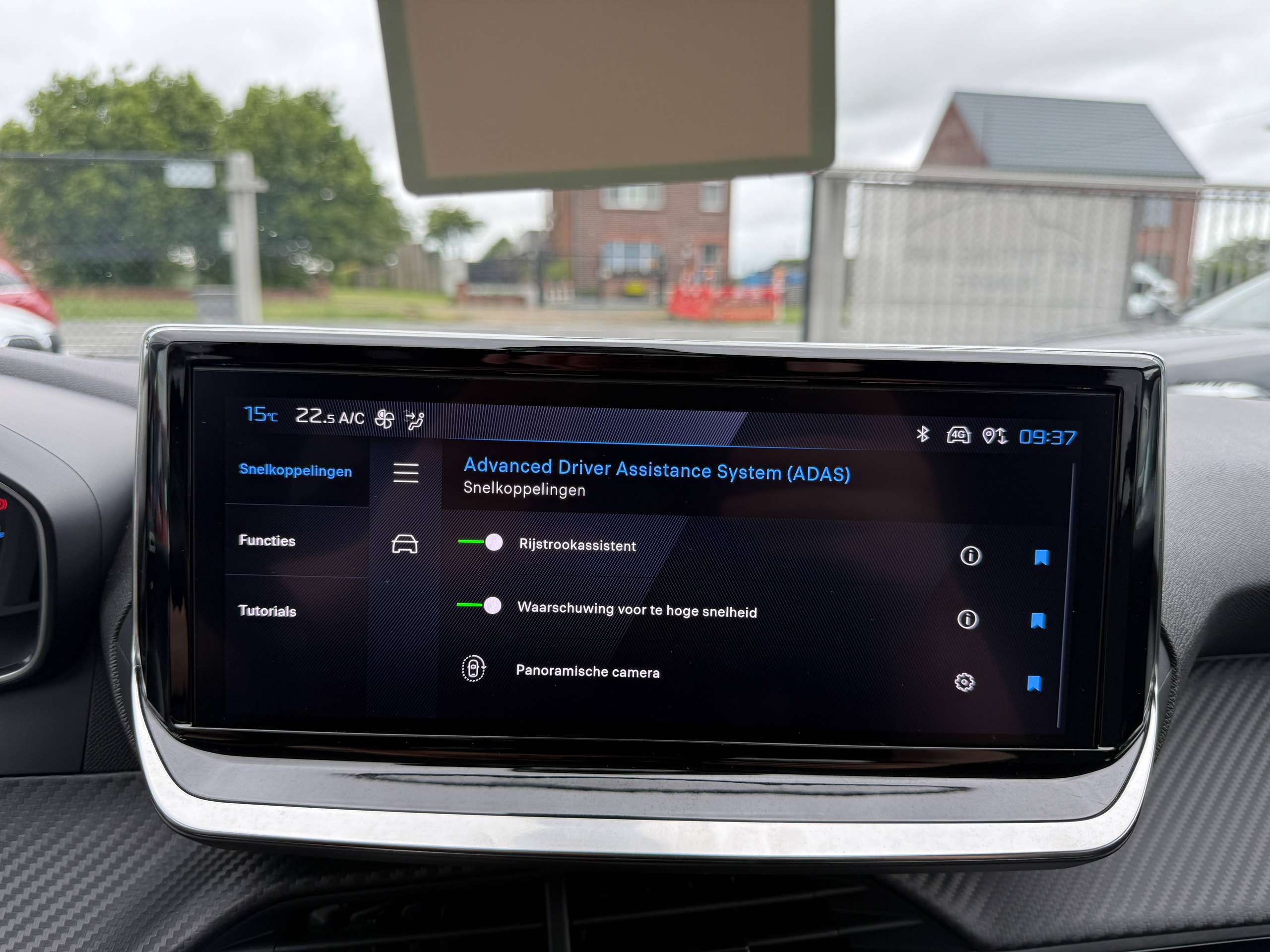 27669cf8-3251-4e90-9c95-854a80dd688522-peugeot-208-1-2i-turbo-360-camera-dode-hoek-navigatie-leder-full-led-carplay.jpg