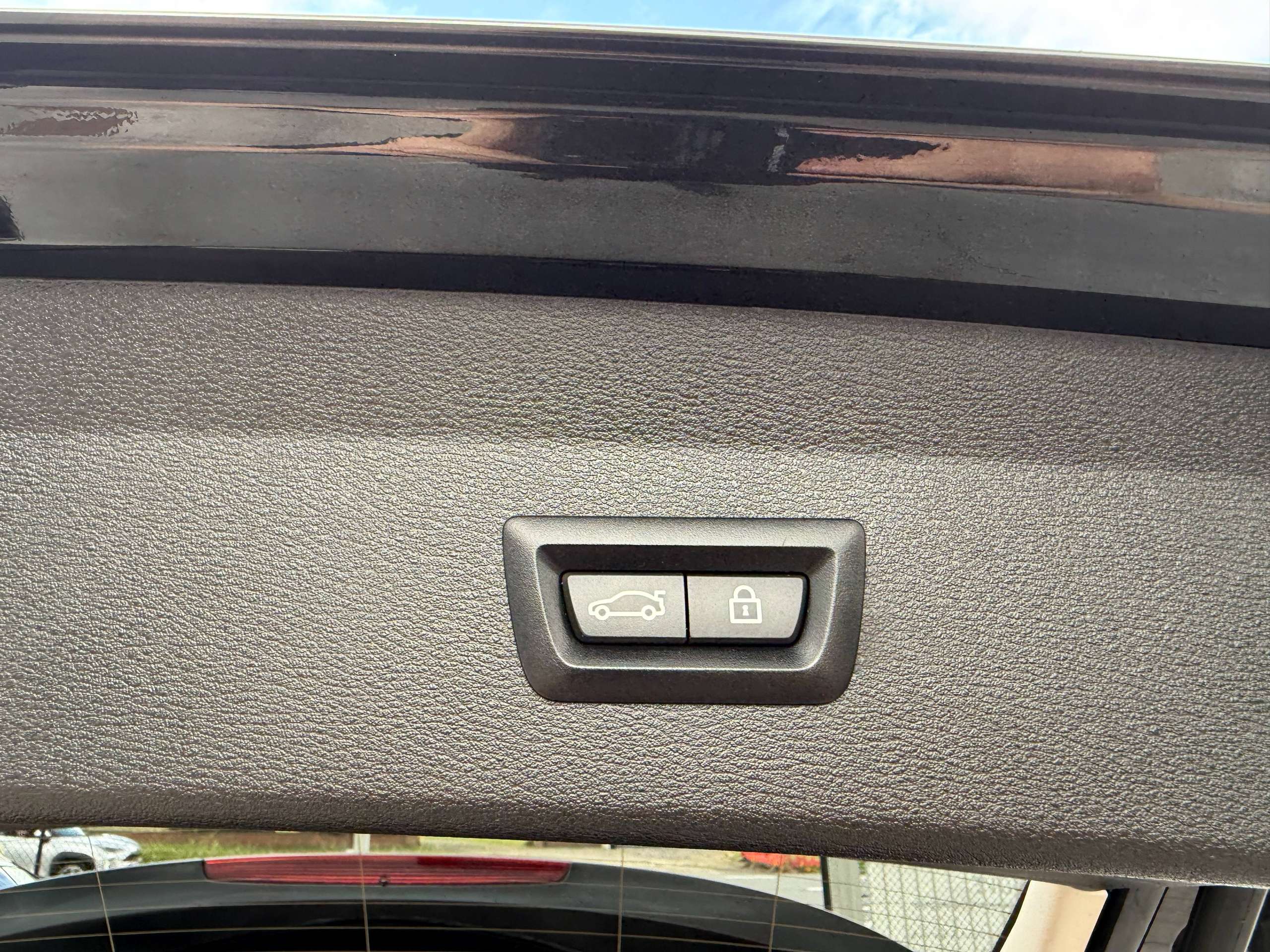 2935d72b-fdcc-40db-8324-14761554371b16-bmw-x1-1-5i-136pk-navigatie-pro-beige-leder-zetelverwarming-led-alu.jpg