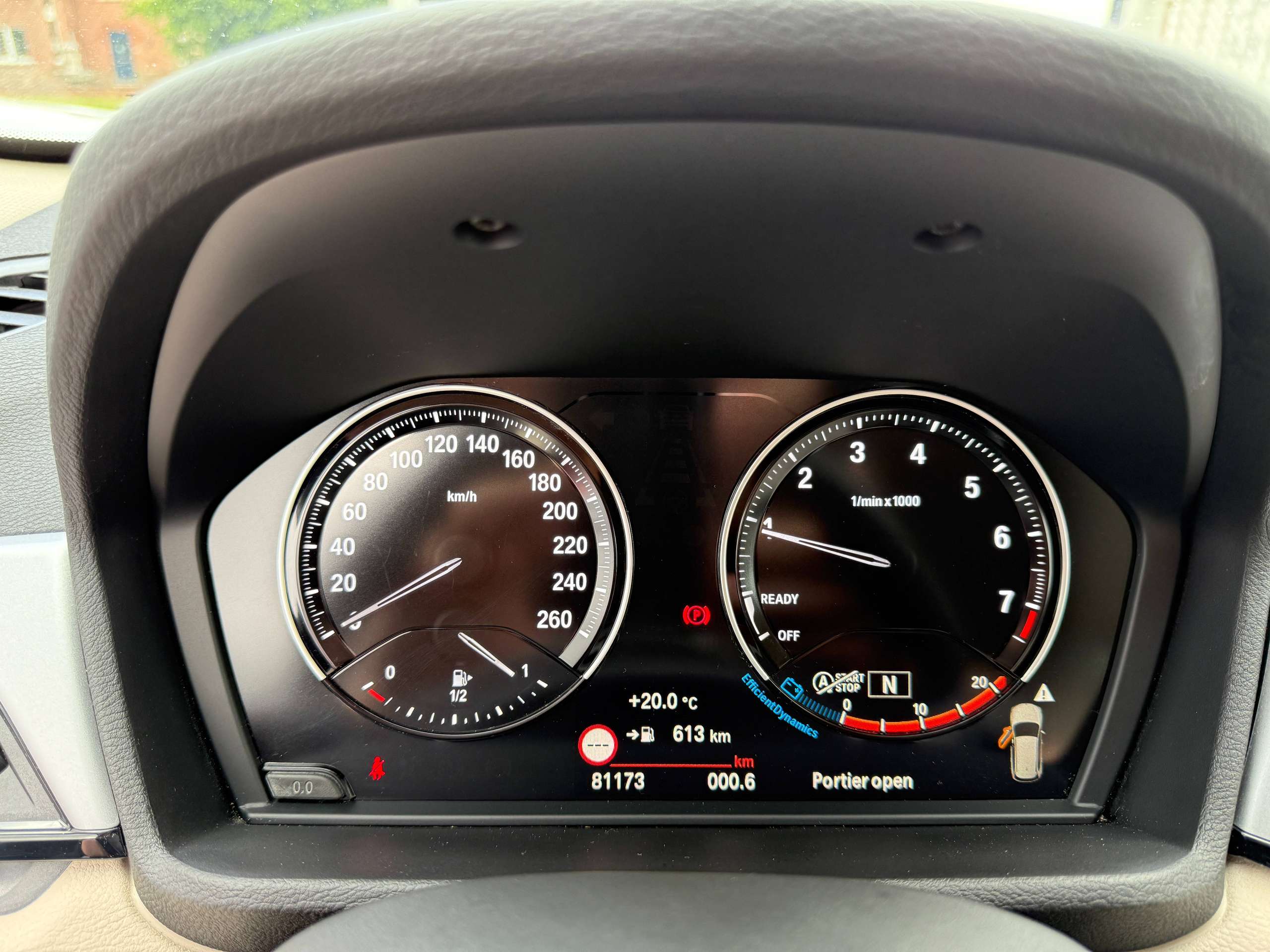 2935d72b-fdcc-40db-8324-14761554371b18-bmw-x1-1-5i-136pk-navigatie-pro-beige-leder-zetelverwarming-led-alu.jpg
