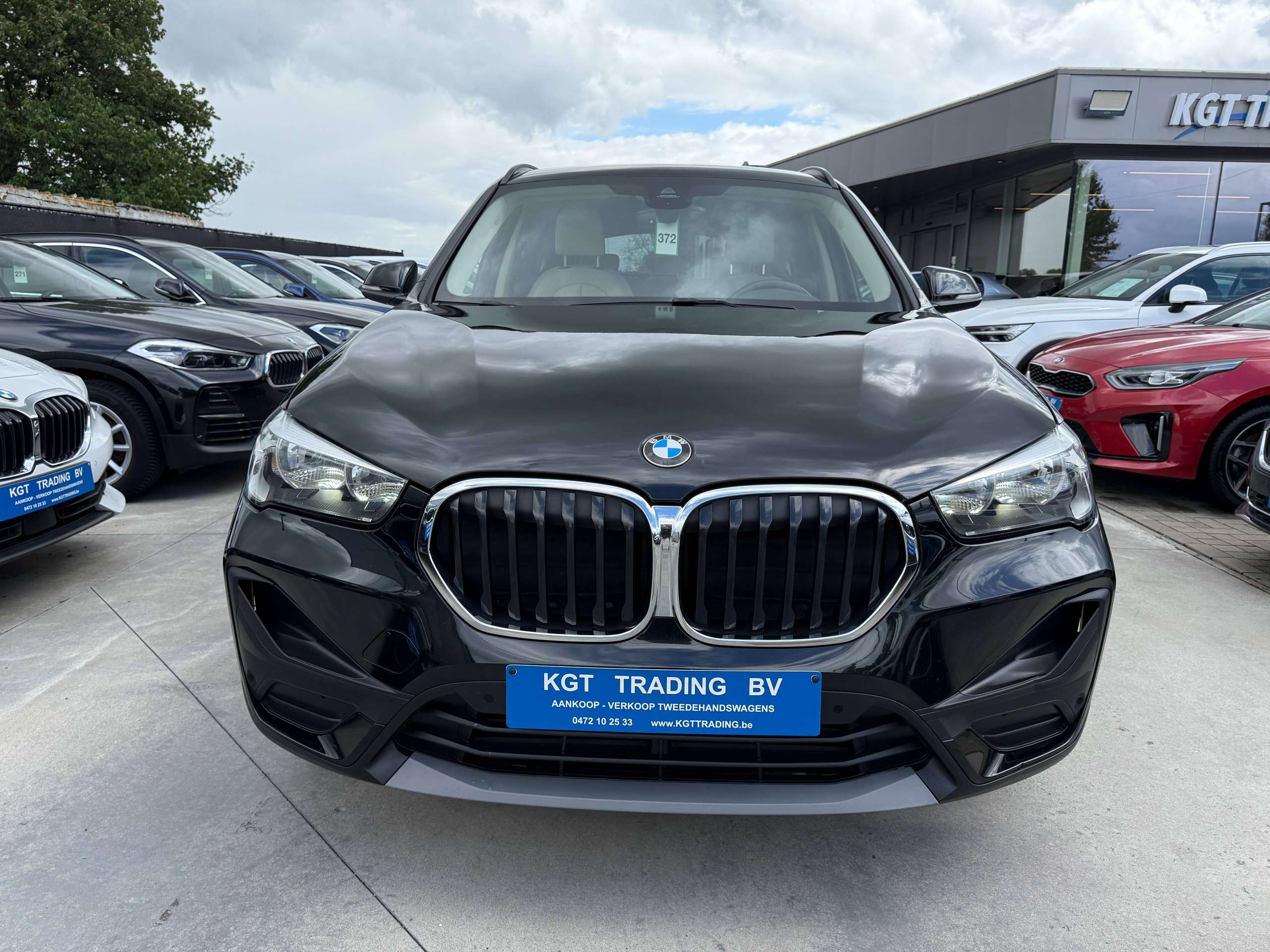 2935d72b-fdcc-40db-8324-14761554371b2-bmw-x1-1-5i-136pk-navigatie-pro-beige-leder-zetelverwarming-led-alu.jpg