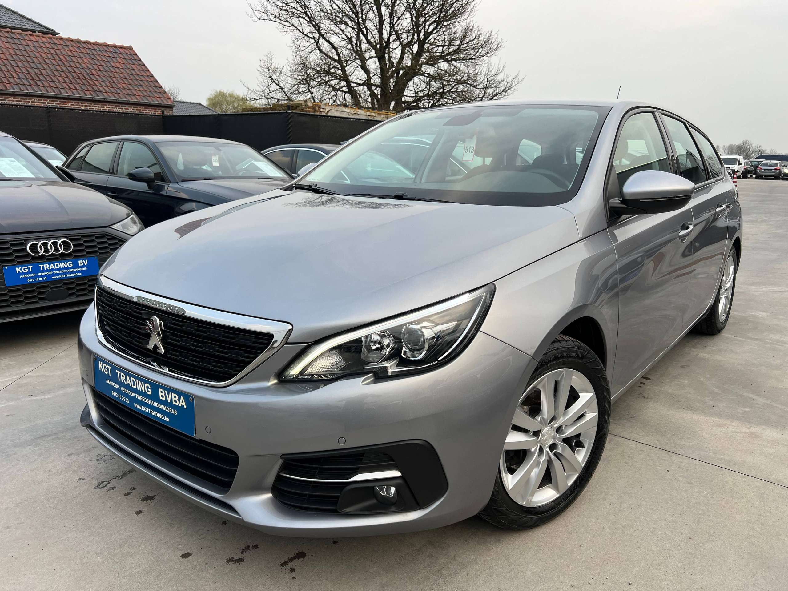 2a9dde53-43ac-4223-a819-597e077b15c91-peugeot-308-sw-1-2i-110pk-navigatie-bluetooth-carplay-led-pdc-alu.jpg