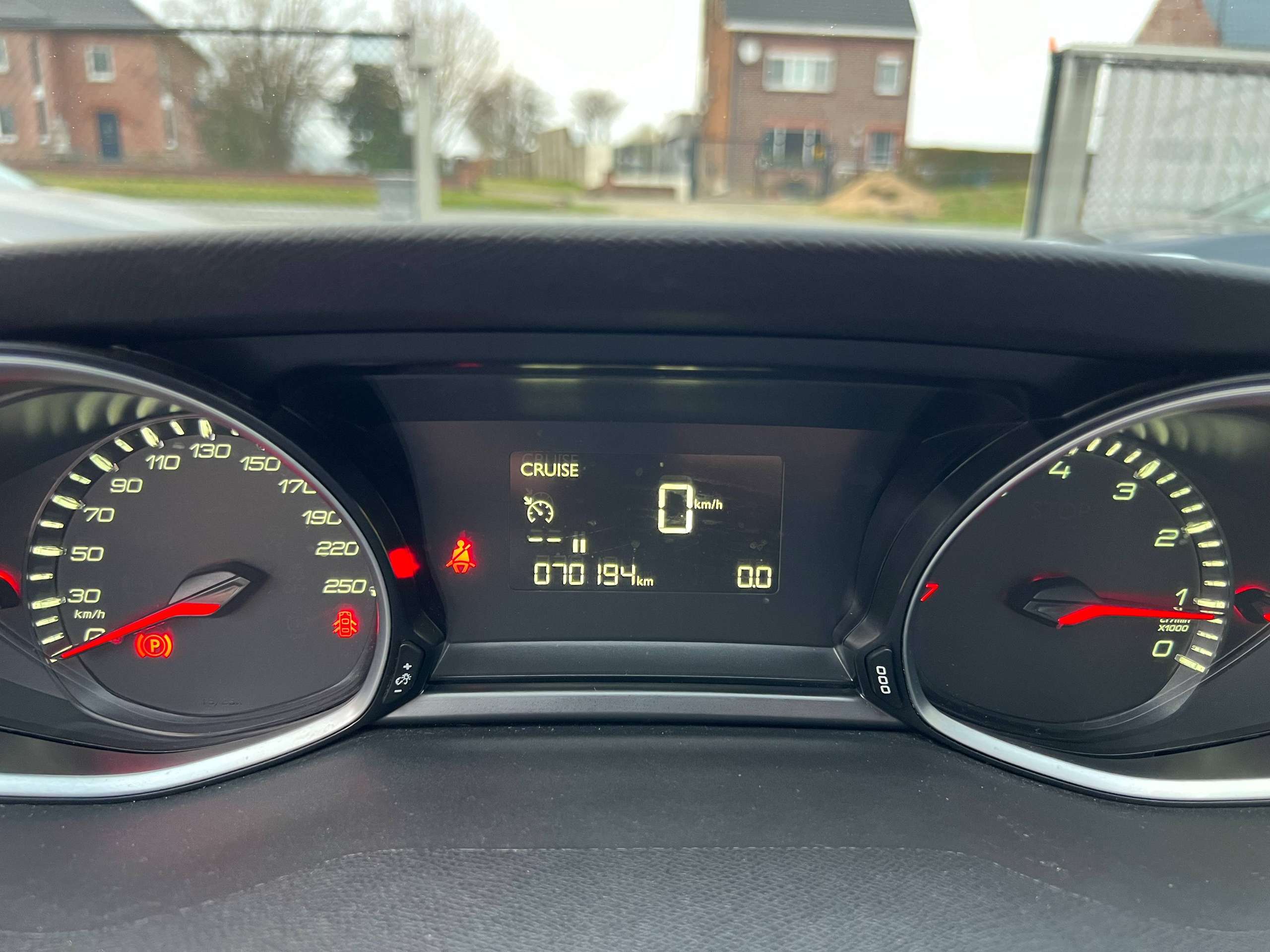 2a9dde53-43ac-4223-a819-597e077b15c916-peugeot-308-sw-1-2i-110pk-navigatie-bluetooth-carplay-led-pdc-alu.jpg