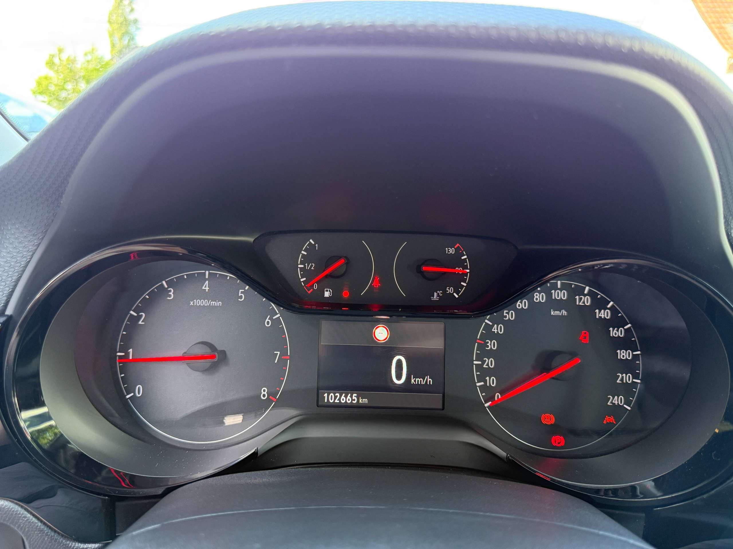 2f0f8685-53dc-4e40-bd6e-d7ede6fd831818-opel-corsa-1-2i-navigatie-carplay-camera-bluetooth-pdc-airco.jpg