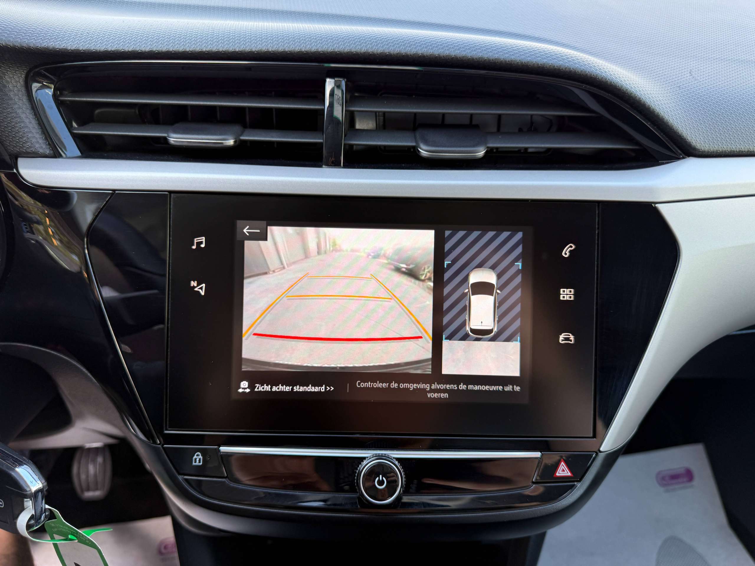 2f0f8685-53dc-4e40-bd6e-d7ede6fd831821-opel-corsa-1-2i-navigatie-carplay-camera-bluetooth-pdc-airco.jpg