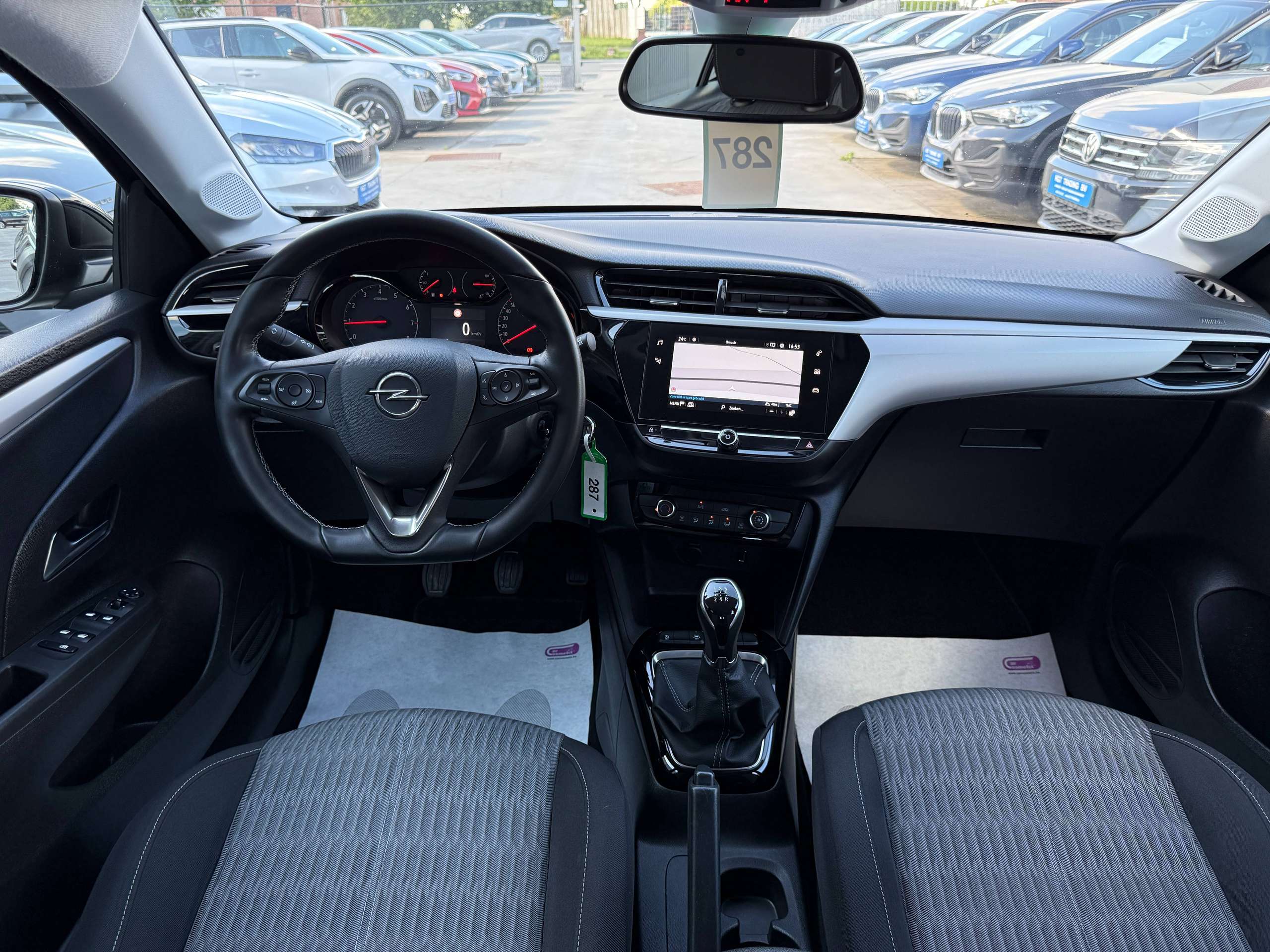 2f0f8685-53dc-4e40-bd6e-d7ede6fd831831-opel-corsa-1-2i-navigatie-carplay-camera-bluetooth-pdc-airco.jpg