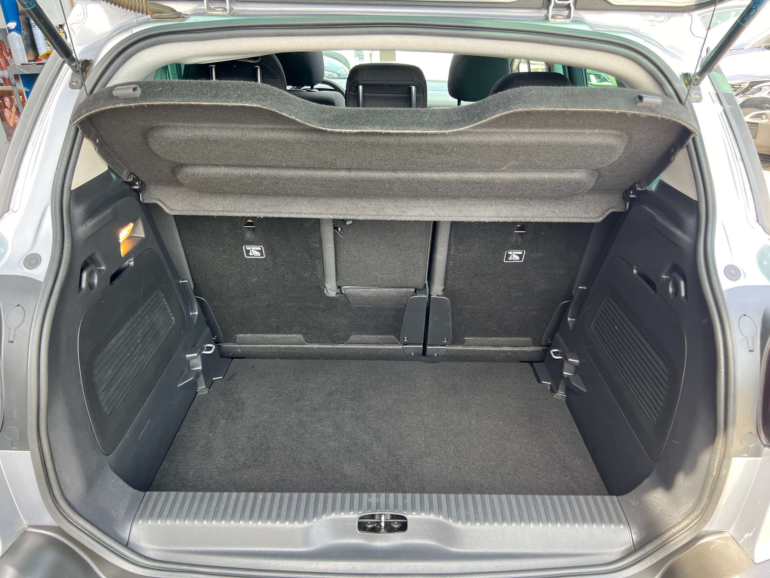 30461e05-8f76-4c8e-b1e5-090152fe174e15-citroen-c3-aircross-1-2i-110pk-navigatie-opendak-carplay-pdc-bluetooth.jpg