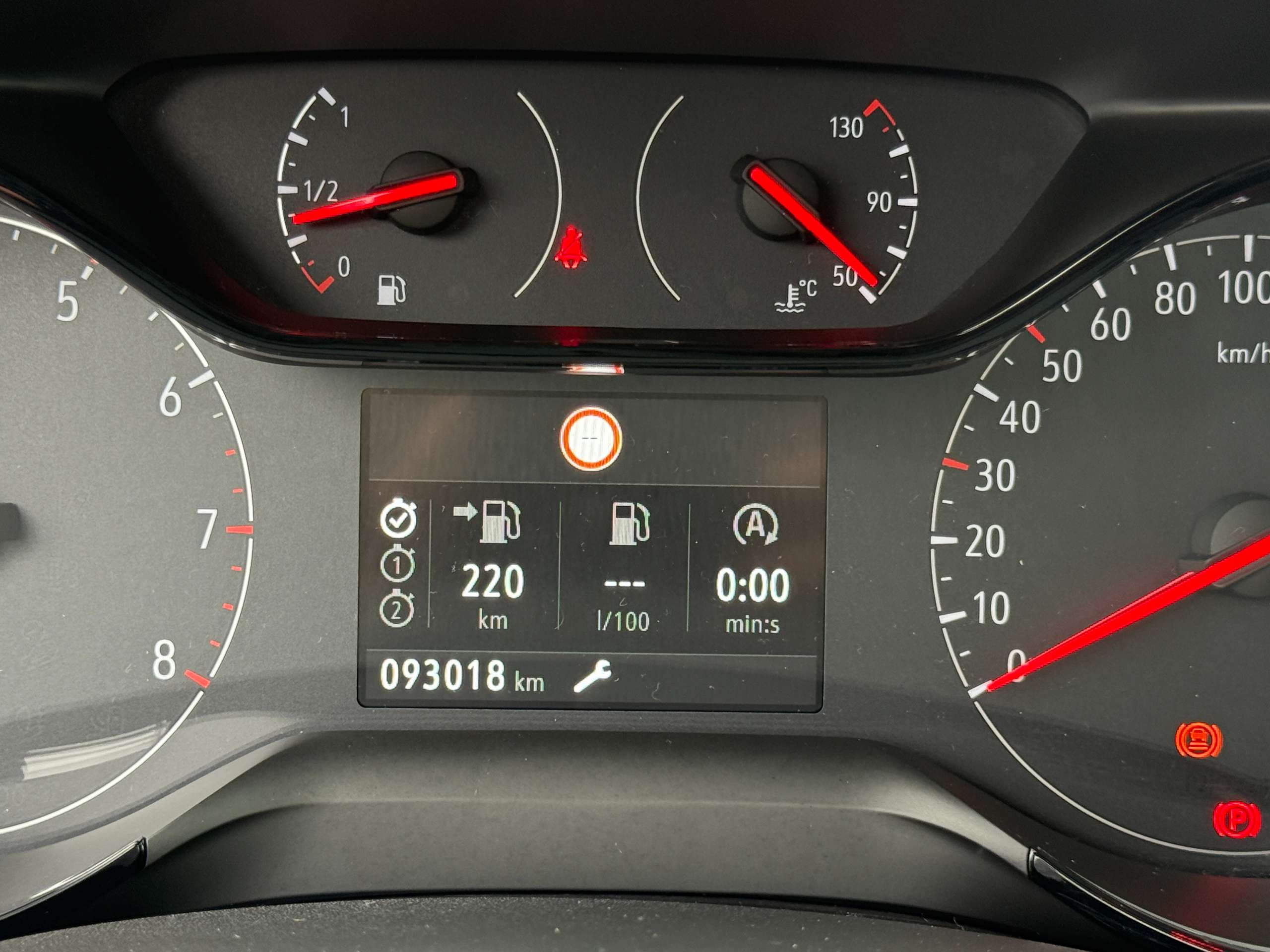 3693eb24-e81b-41db-8bf7-cd50943e0d8b15-opel-corsa-1-2i-navigatie-carplay-camera-bluetooth-pdc-airco.jpg